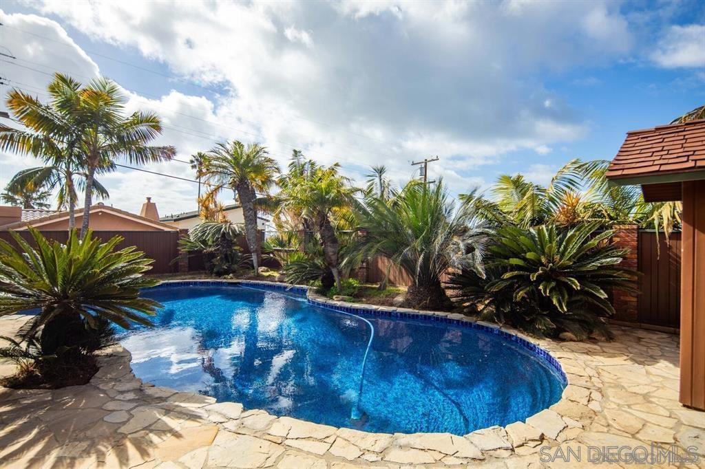 Detail Gallery Image 44 of 62 For 936  Cornish Dr, San Diego,  CA 92107 - 4 Beds | 3 Baths