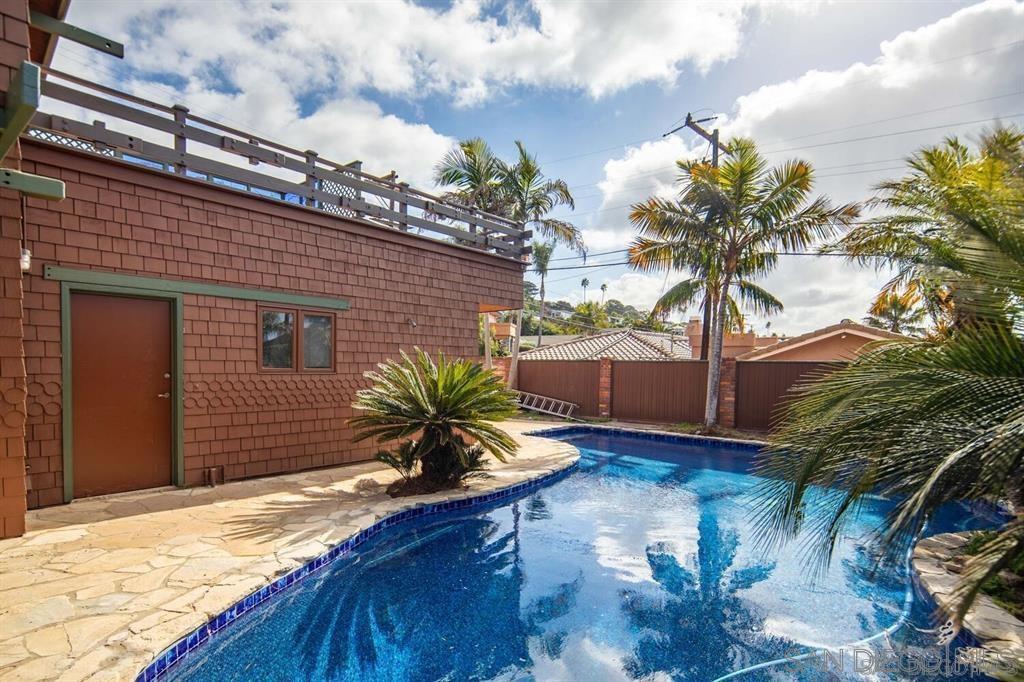 Detail Gallery Image 45 of 62 For 936  Cornish Dr, San Diego,  CA 92107 - 4 Beds | 3 Baths