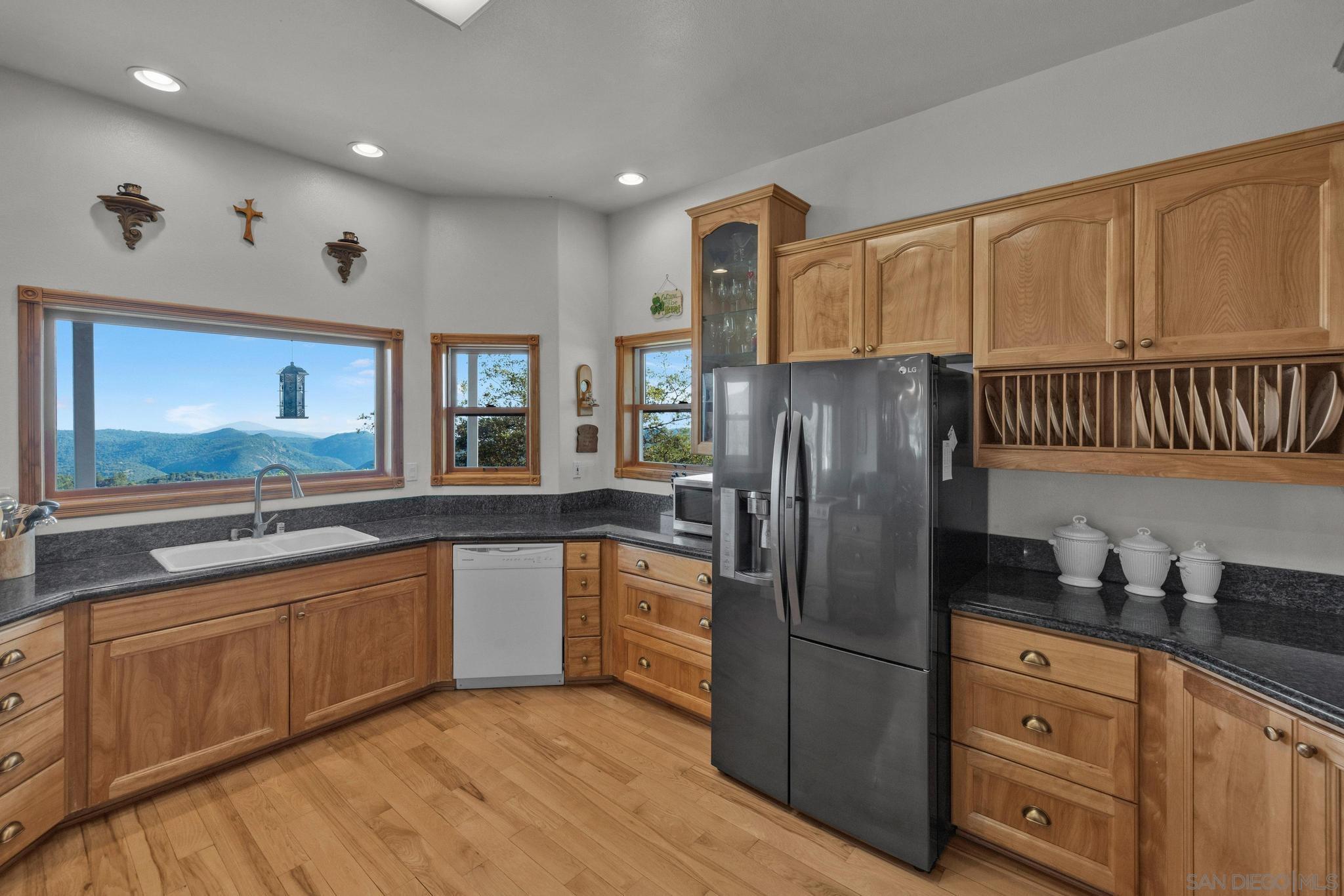 Detail Gallery Image 13 of 52 For 4819  Pine Ridge Ave, Julian,  CA 92036 - 3 Beds | 2 Baths