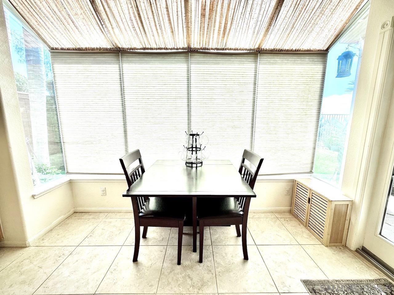 Detail Gallery Image 13 of 27 For 2283  Canyon View Gln, Escondido,  CA 92026 - 4 Beds | 3 Baths