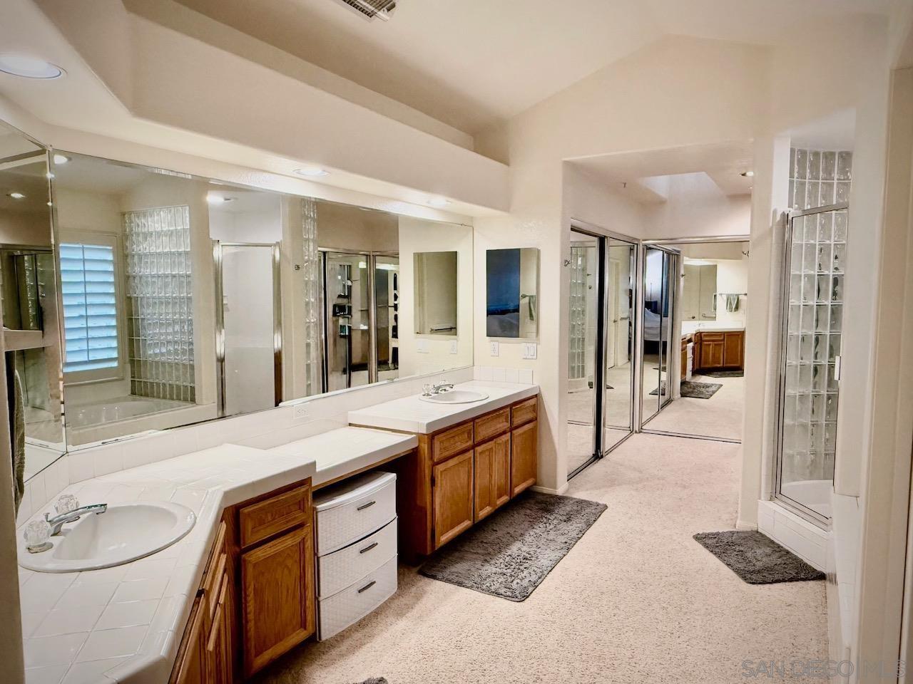 Detail Gallery Image 18 of 27 For 2283  Canyon View Gln, Escondido,  CA 92026 - 4 Beds | 3 Baths