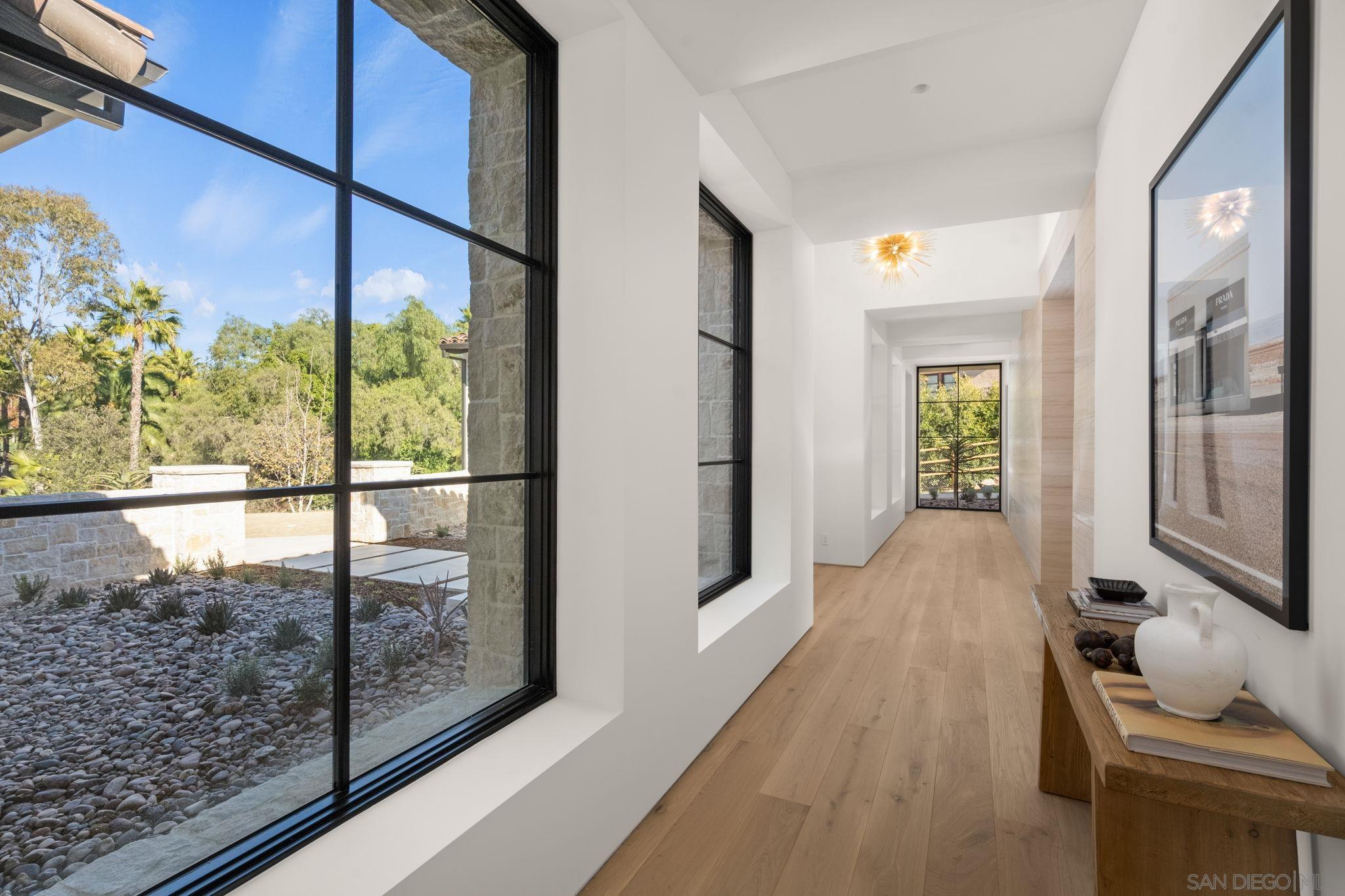 Detail Gallery Image 12 of 32 For 6323  Mimulus, Rancho Santa Fe,  CA 92067 - 4 Beds | 5/1 Baths