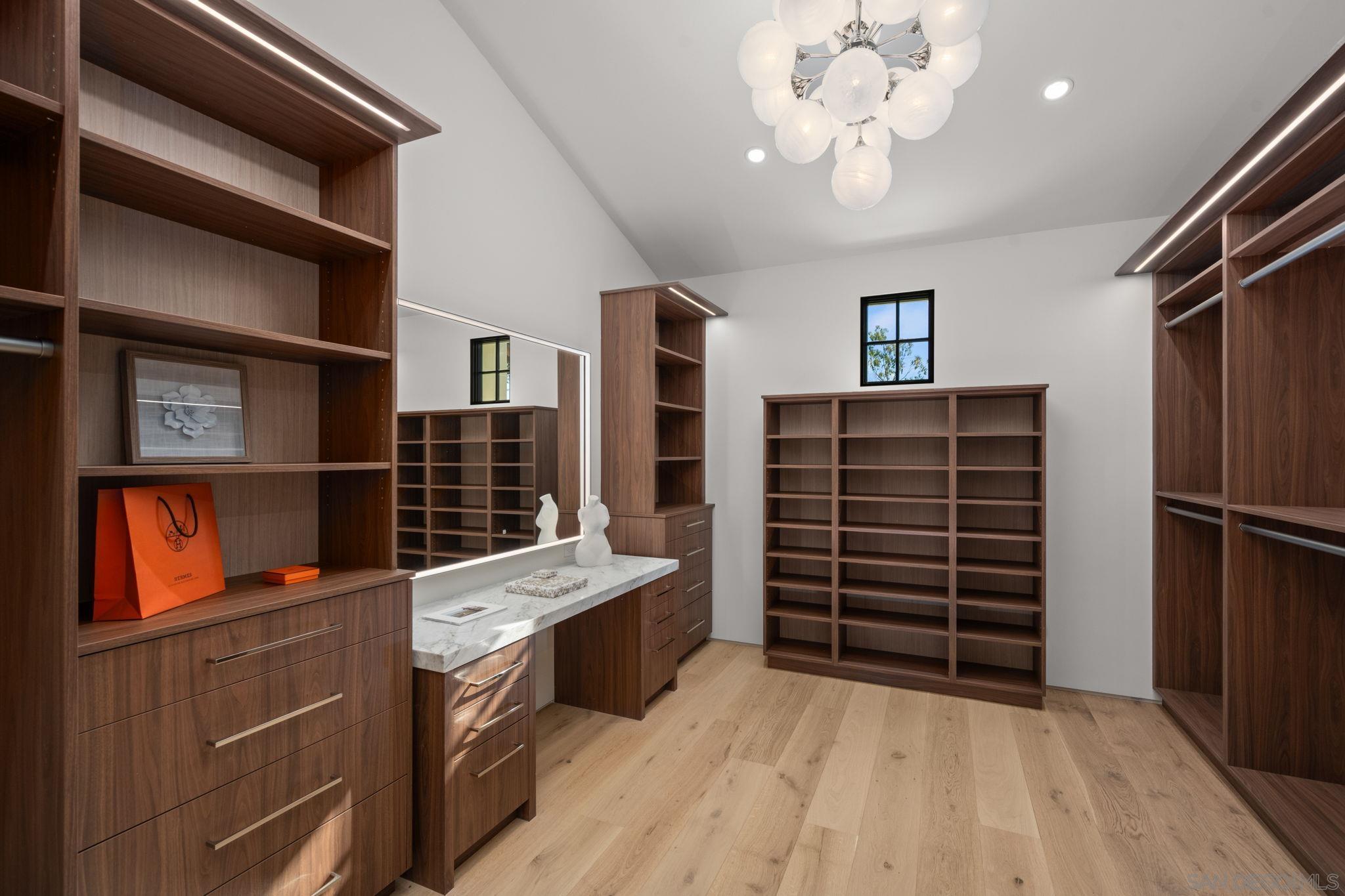 Detail Gallery Image 20 of 32 For 6323  Mimulus, Rancho Santa Fe,  CA 92067 - 4 Beds | 5/1 Baths