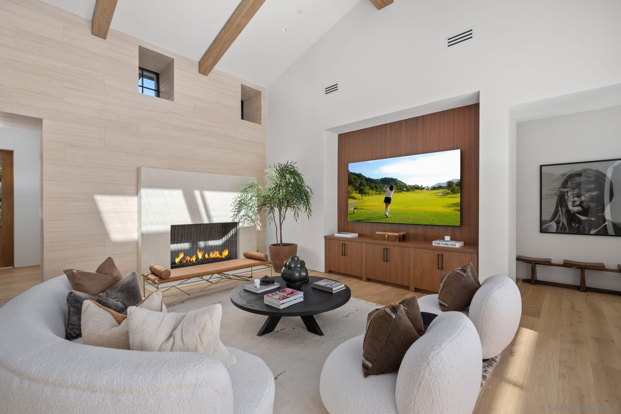 Detail Gallery Image 3 of 32 For 6323  Mimulus, Rancho Santa Fe,  CA 92067 - 4 Beds | 5/1 Baths