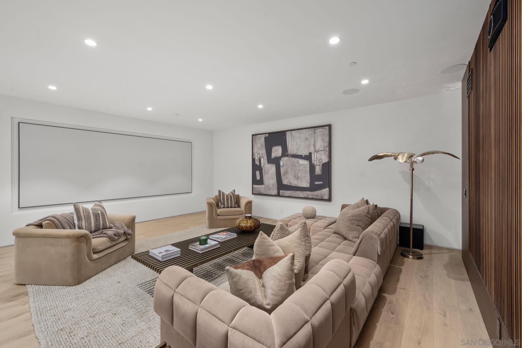 Detail Gallery Image 28 of 32 For 6323  Mimulus, Rancho Santa Fe,  CA 92067 - 4 Beds | 5/1 Baths