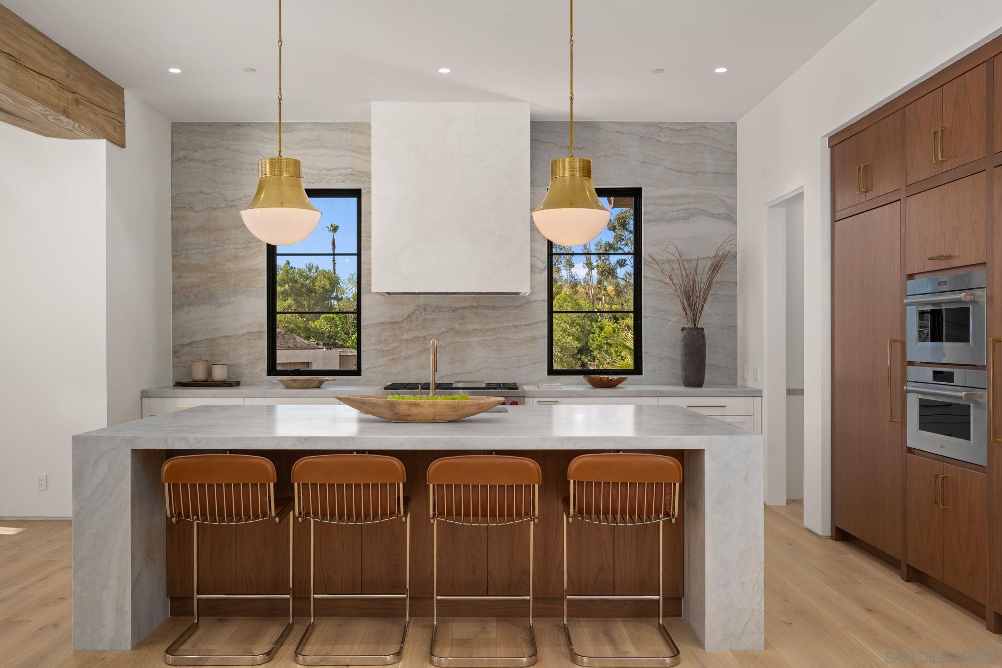 Detail Gallery Image 8 of 32 For 6323  Mimulus, Rancho Santa Fe,  CA 92067 - 4 Beds | 5/1 Baths