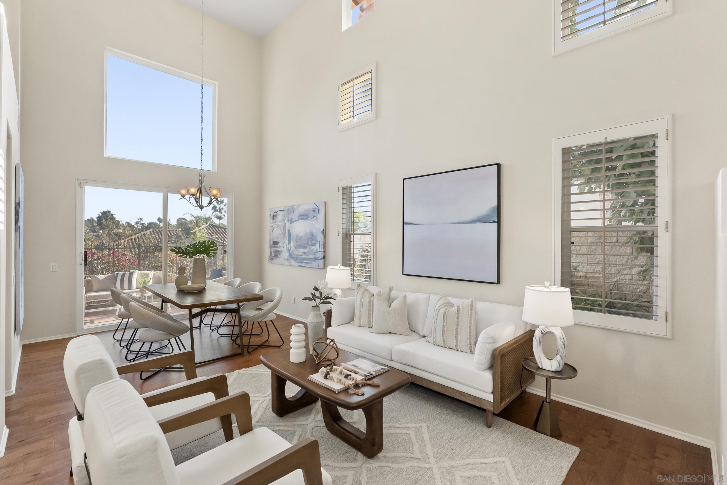 Detail Gallery Image 3 of 53 For 6071  Wooddale Row, La Jolla,  CA 92037 - 4 Beds | 2/1 Baths