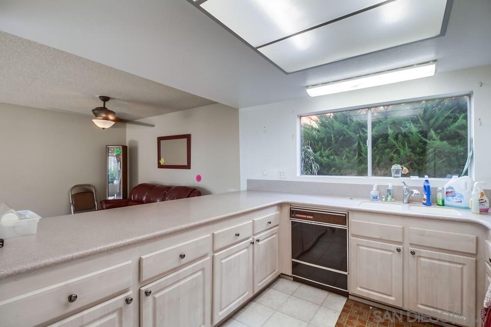 Detail Gallery Image 17 of 69 For 2842  Erie Street, San Diego,  CA 92117 - 4 Beds | 2/1 Baths