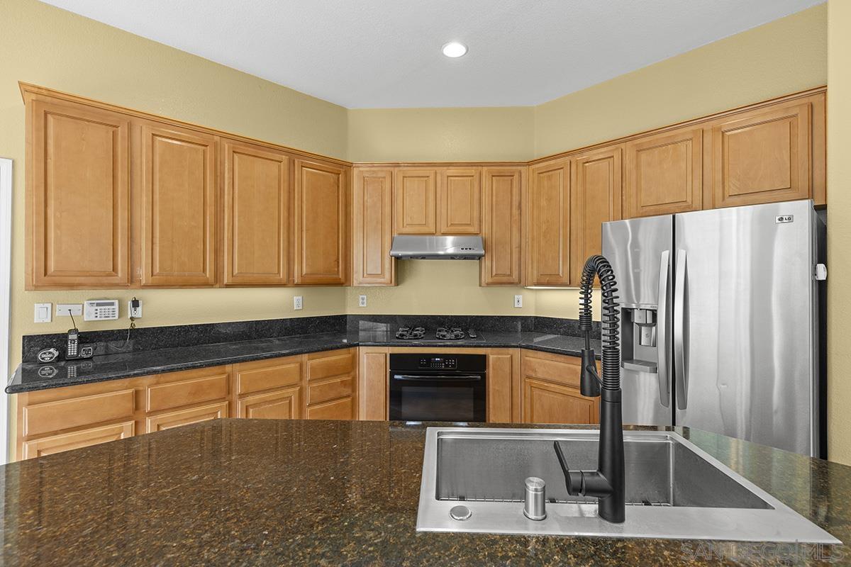 Detail Gallery Image 16 of 46 For 11365  E San Raphael Driveway, San Diego,  CA 92130 - 4 Beds | 2/1 Baths