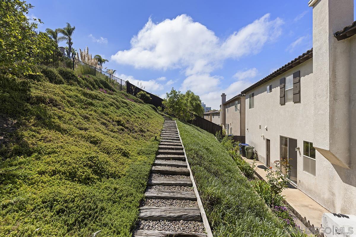 Detail Gallery Image 44 of 46 For 11365  E San Raphael Driveway, San Diego,  CA 92130 - 4 Beds | 2/1 Baths