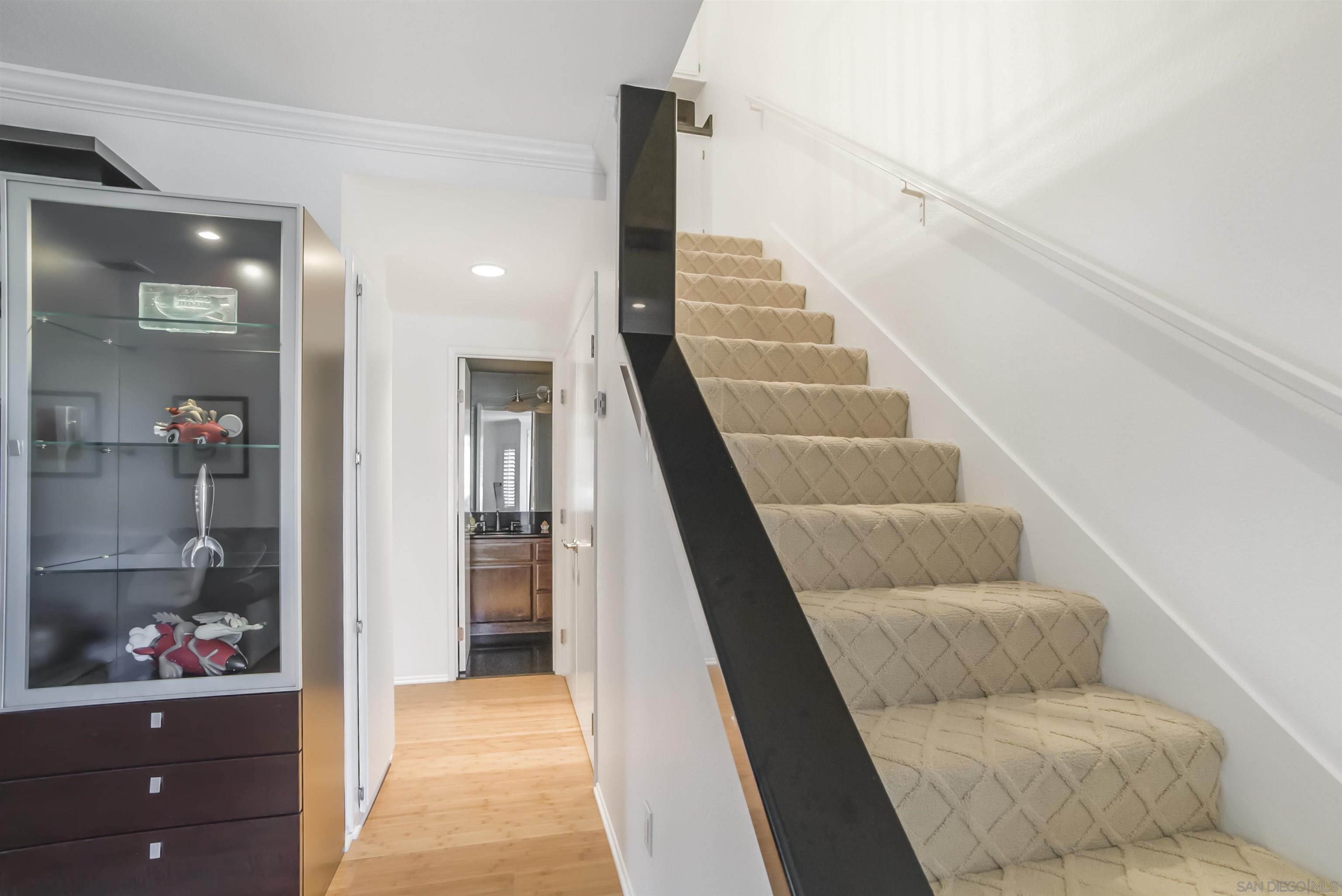 Detail Gallery Image 12 of 32 For 220  Lemon Grove, Irvine,  CA 92618 - 2 Beds | 2/1 Baths