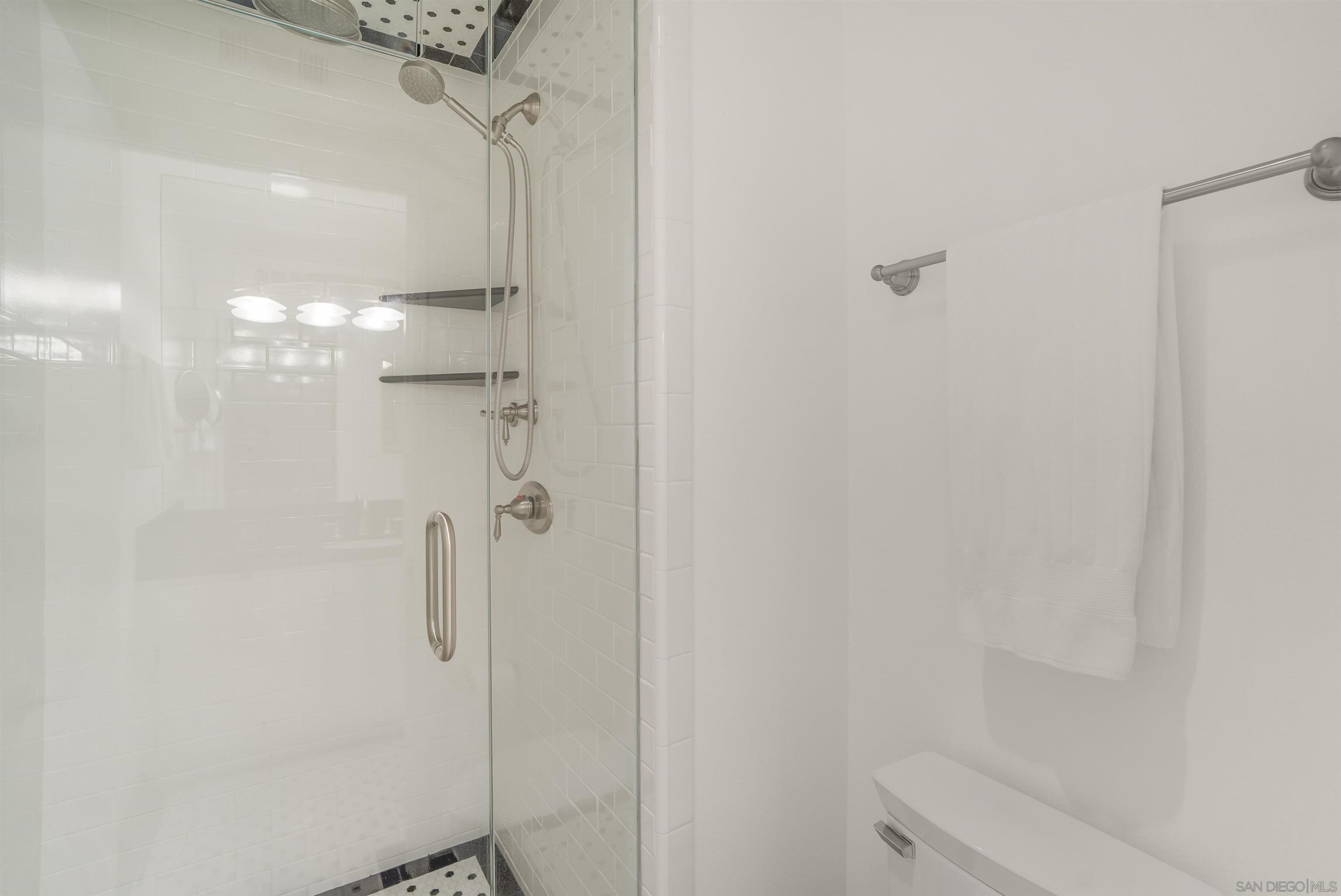 Detail Gallery Image 18 of 32 For 220  Lemon Grove, Irvine,  CA 92618 - 2 Beds | 2/1 Baths