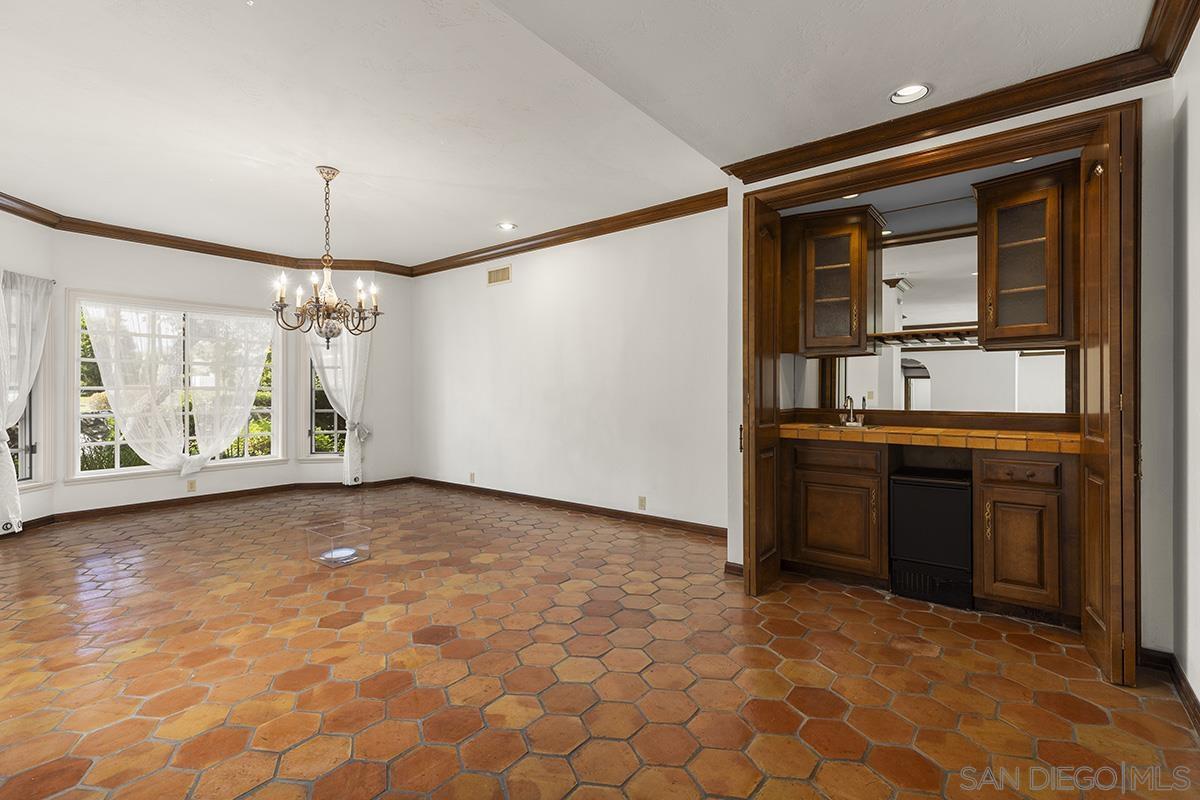 Detail Gallery Image 12 of 75 For 6350  Calle Del Campanario, Rancho Santa Fe,  CA 92067 - 7 Beds | 5/1 Baths