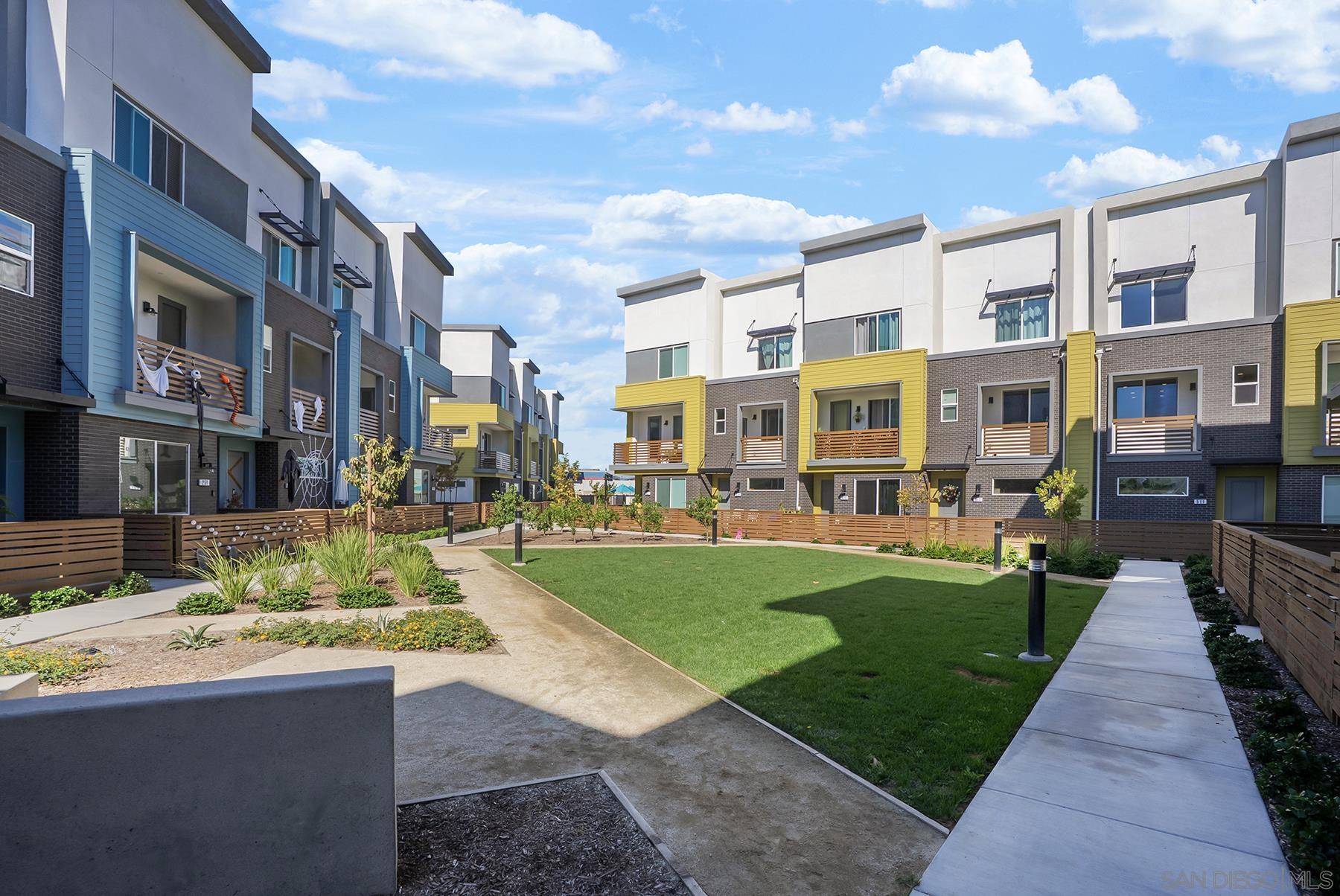 Detail Gallery Image 40 of 44 For 370  Gateway Dr, El Cajon,  CA 92020 - 3 Beds | 3 Baths