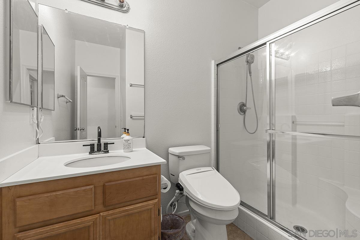 Detail Gallery Image 23 of 43 For 4322  Vista Verde Way, Oceanside,  CA 92057 - 5 Beds | 3 Baths