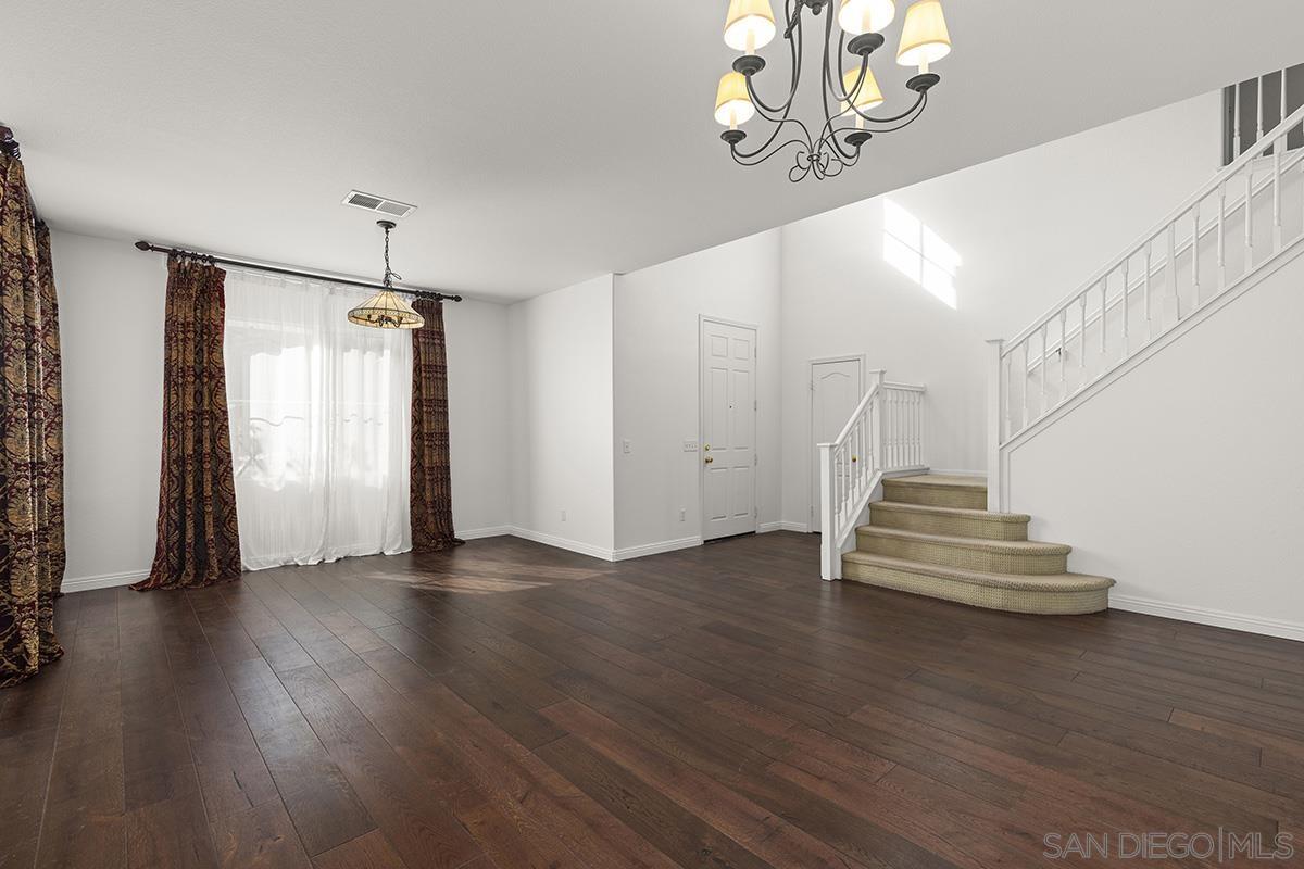 Detail Gallery Image 8 of 43 For 4322  Vista Verde Way, Oceanside,  CA 92057 - 5 Beds | 3 Baths