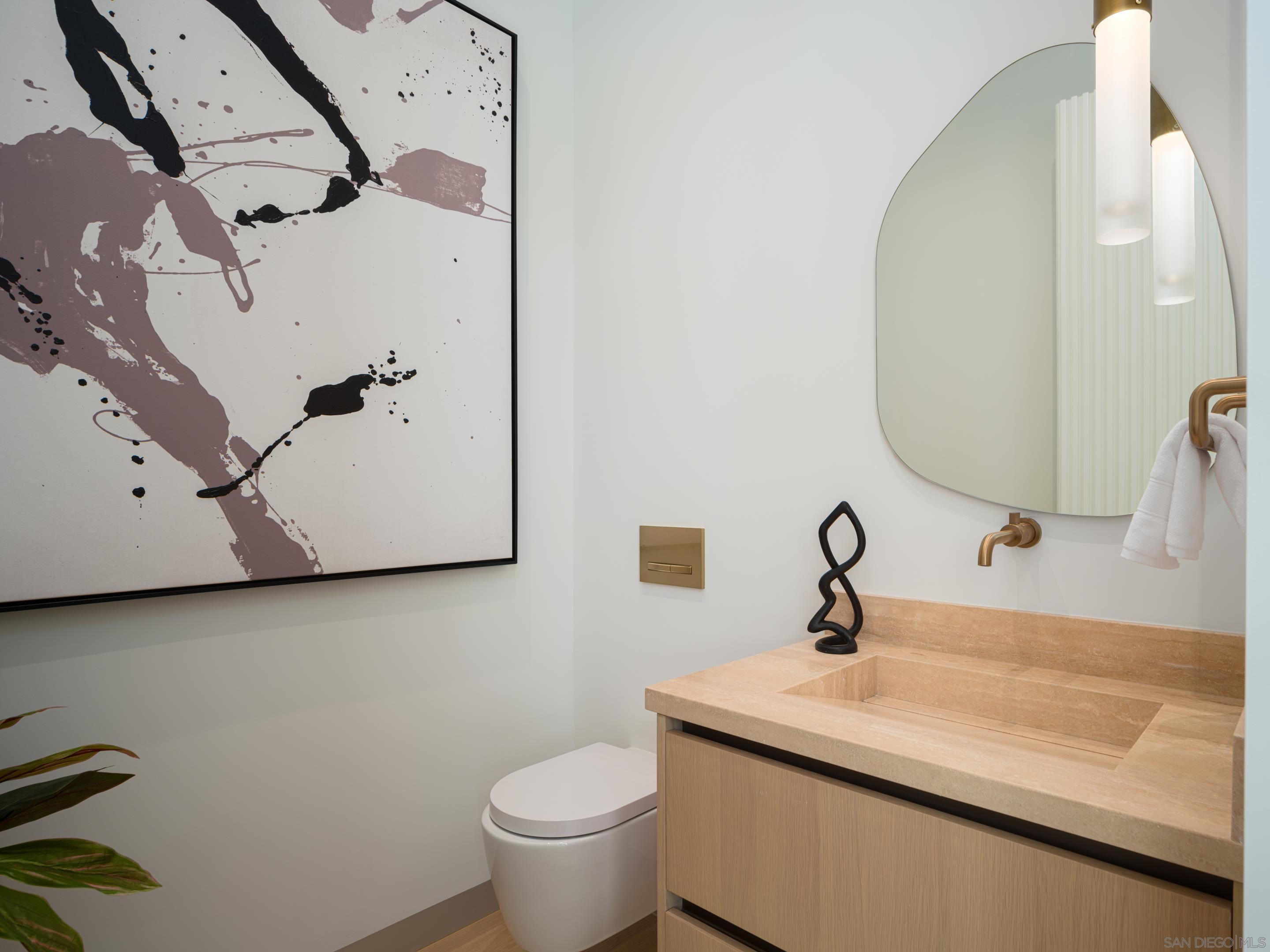 Detail Gallery Image 30 of 53 For 6283  La Jolla Scenic Drive S, La Jolla,  CA 92037 - 8 Beds | 7/2 Baths