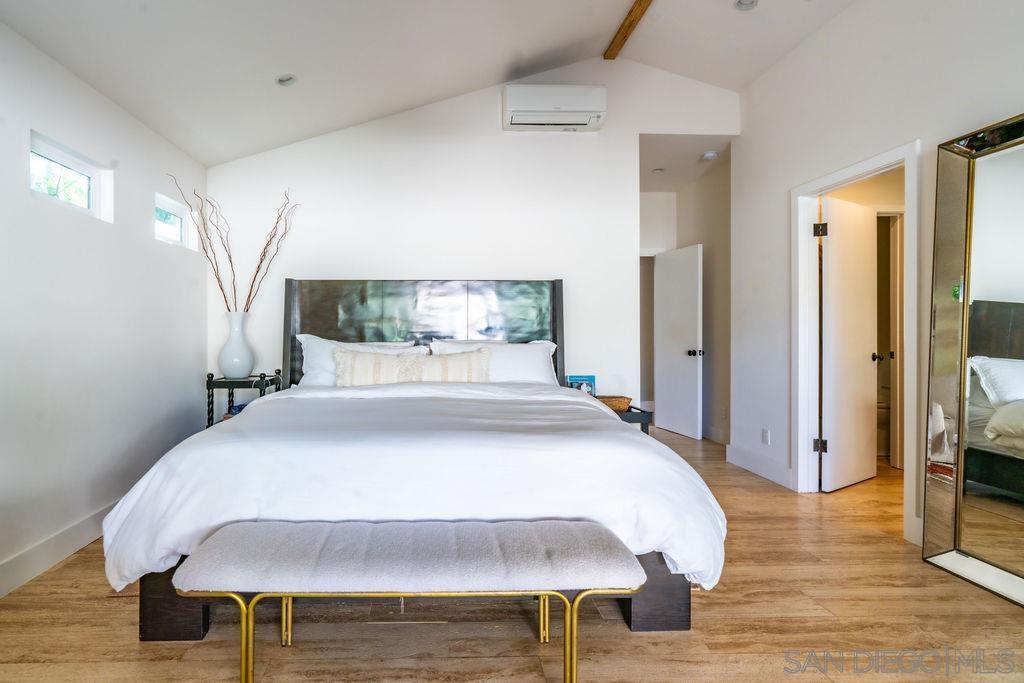 Detail Gallery Image 29 of 54 For 6232  La Jolla Blvd, La Jolla,  CA 92037 - 4 Beds | 3 Baths