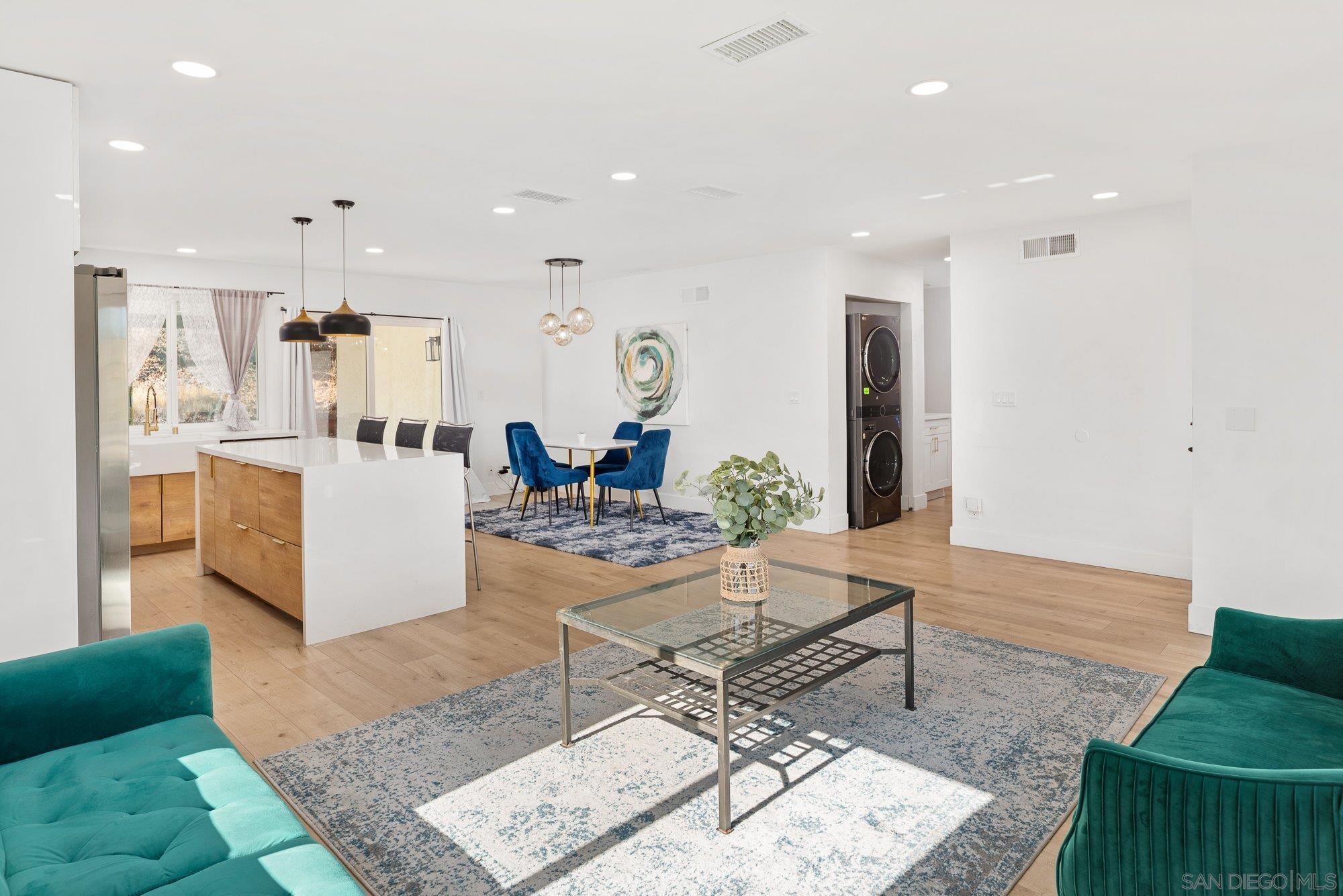 Detail Gallery Image 11 of 39 For 7942 & 7944  Calico St, San Diego,  CA 92126 - – Beds | – Baths