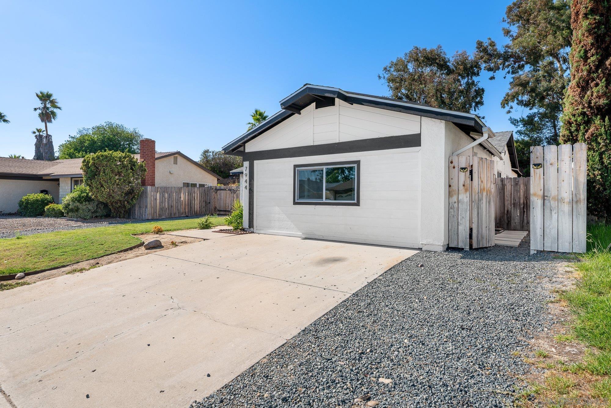 Detail Gallery Image 23 of 39 For 7942 & 7944  Calico St, San Diego,  CA 92126 - – Beds | – Baths