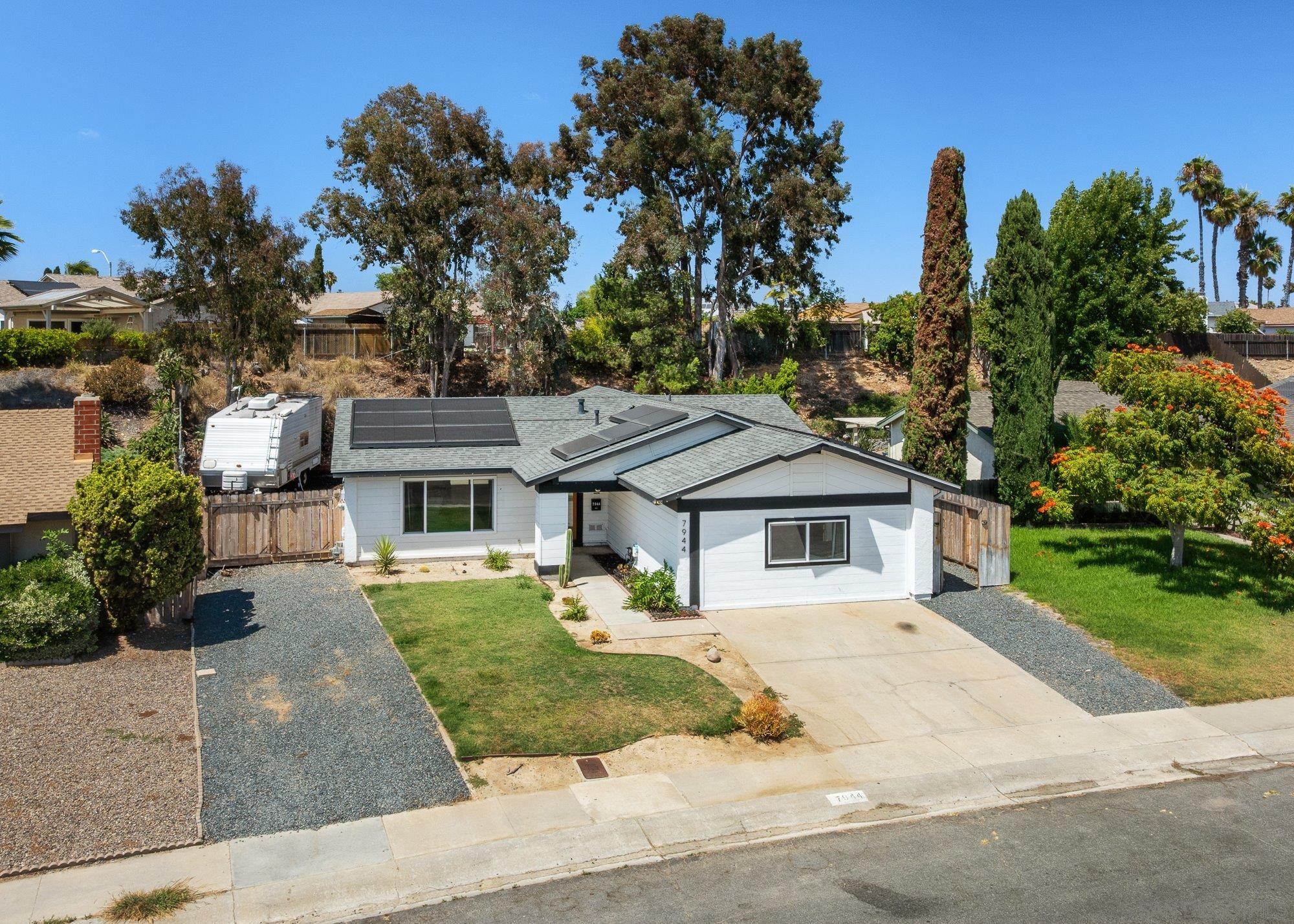 Detail Gallery Image 6 of 39 For 7942 & 7944  Calico St, San Diego,  CA 92126 - – Beds | – Baths