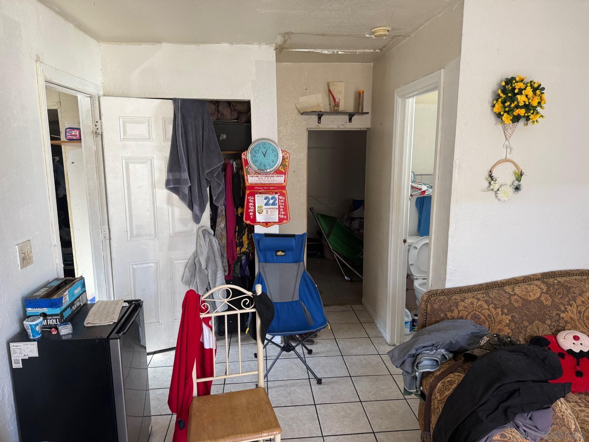 Detail Gallery Image 5 of 9 For 4312  Winona Ave, San Diego,  CA 92115 - 2 Beds | 1/1 Baths