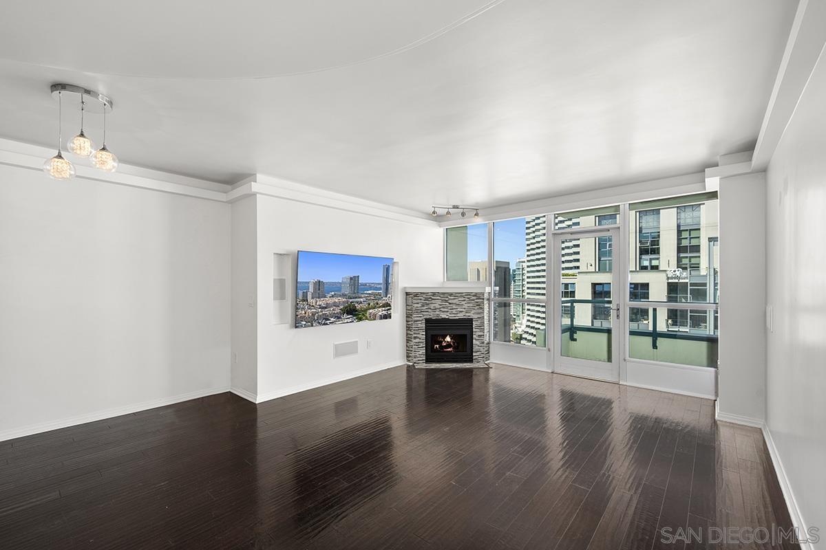 Detail Gallery Image 5 of 55 For 555  Front Street  #2201,  San Diego,  CA 92101 - 2 Beds | 2 Baths