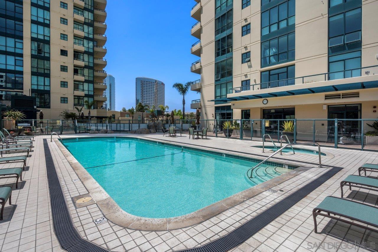 Detail Gallery Image 47 of 55 For 555  Front Street  #2201,  San Diego,  CA 92101 - 2 Beds | 2 Baths