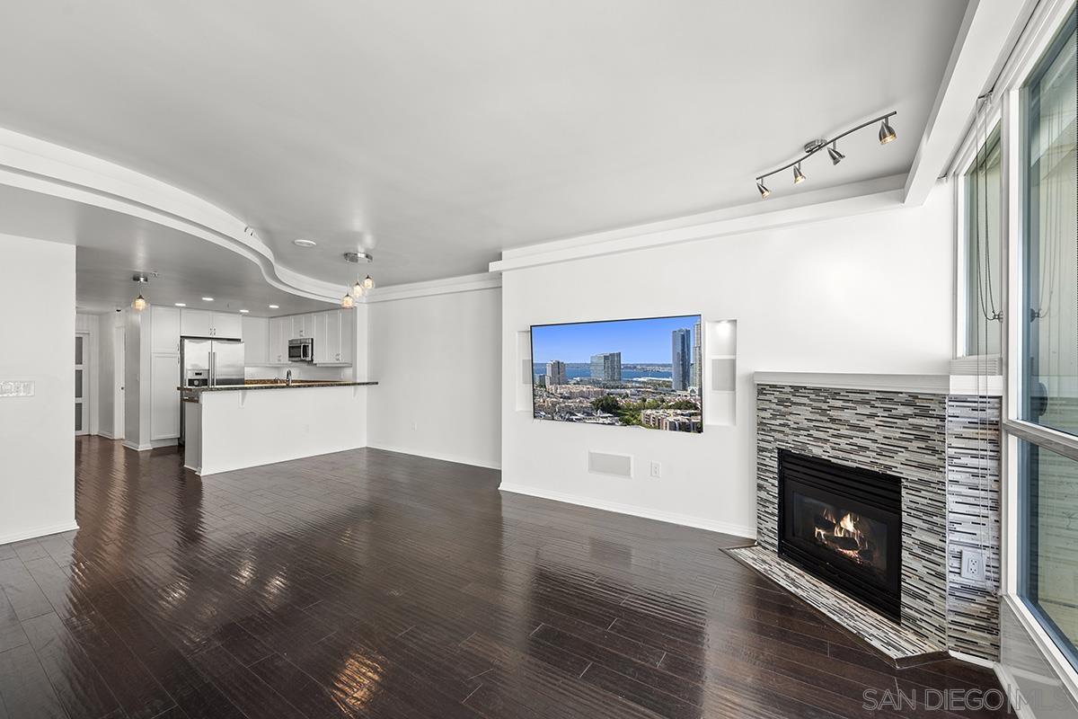 Detail Gallery Image 10 of 55 For 555  Front Street  #2201,  San Diego,  CA 92101 - 2 Beds | 2 Baths