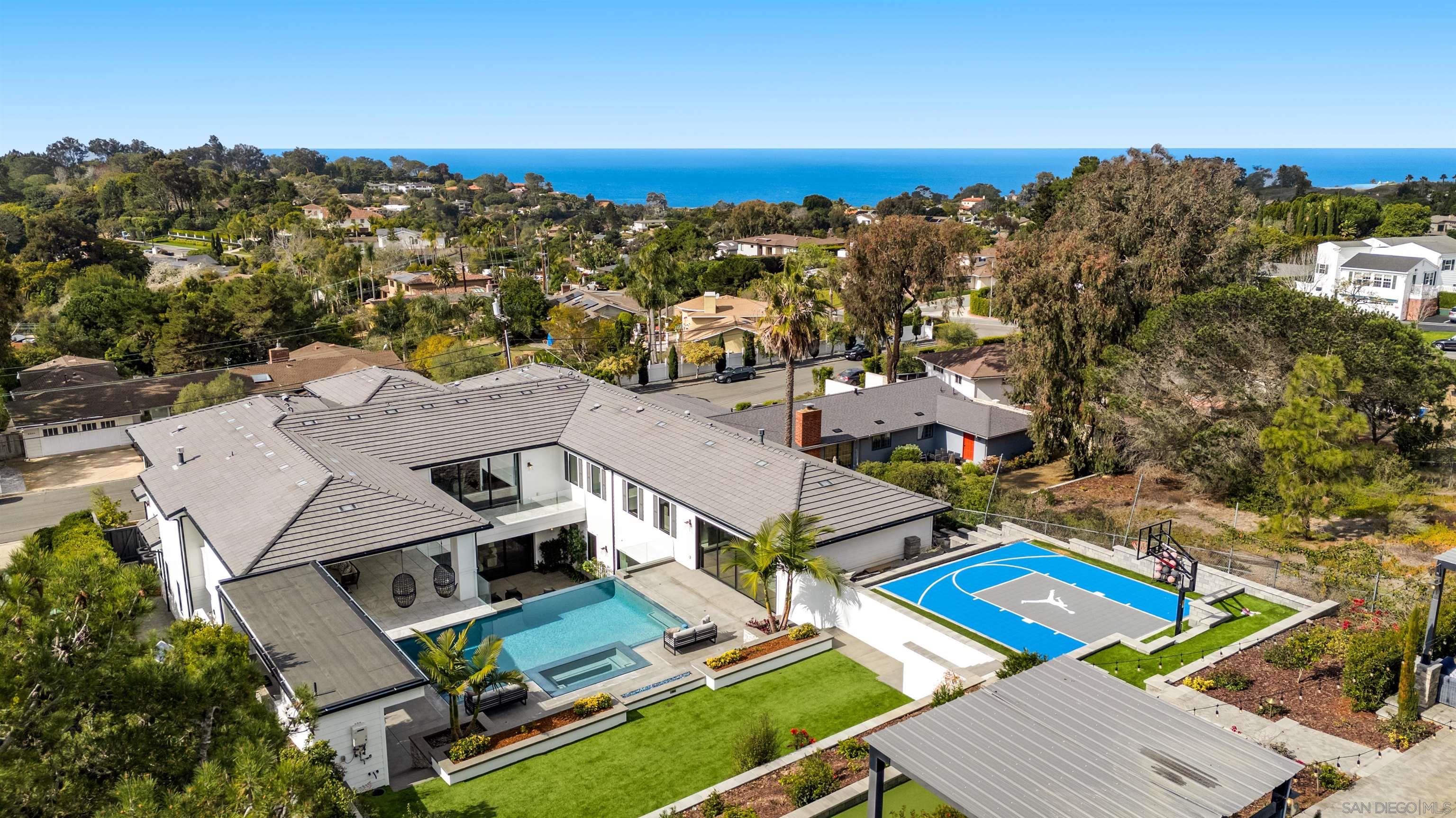 Detail Gallery Image 53 of 75 For 6389  Castejon, La Jolla,  CA 92037 - 6 Beds | 7/2 Baths