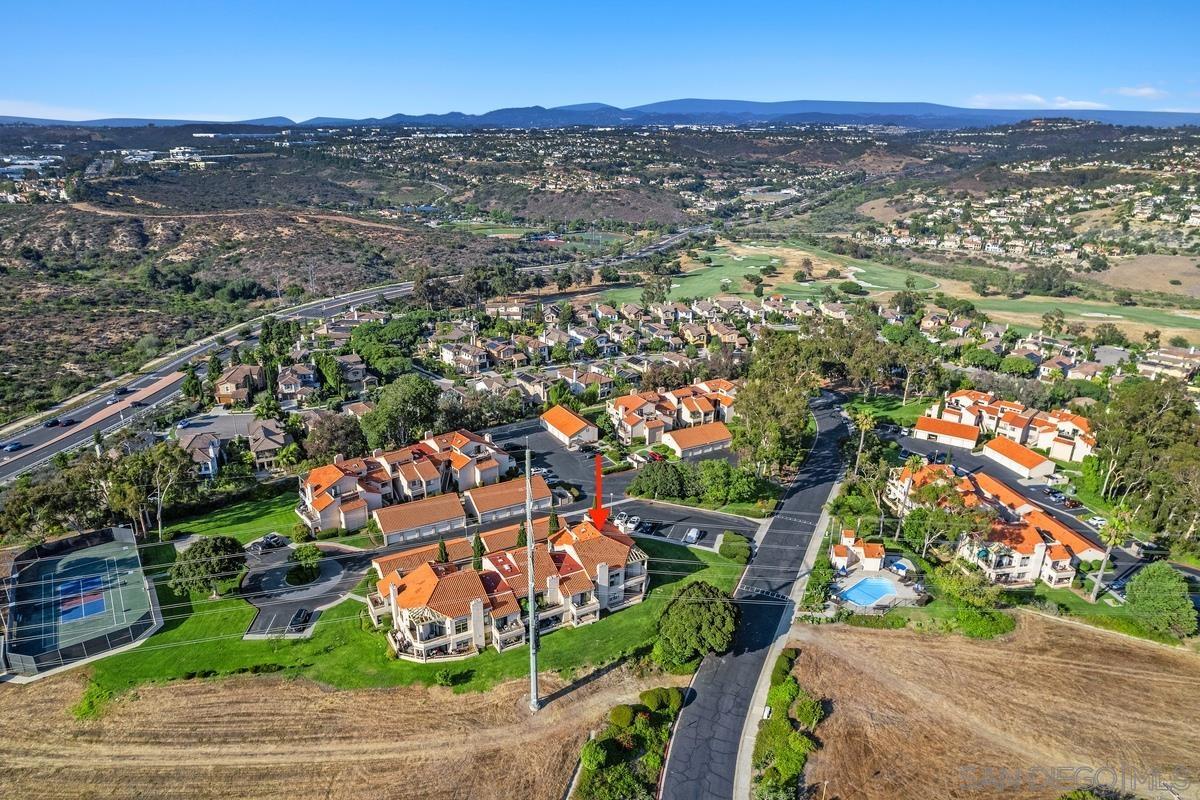 Detail Gallery Image 2 of 41 For 1914  Swallow Ln, Carlsbad,  CA 92009 - 2 Beds | 2 Baths