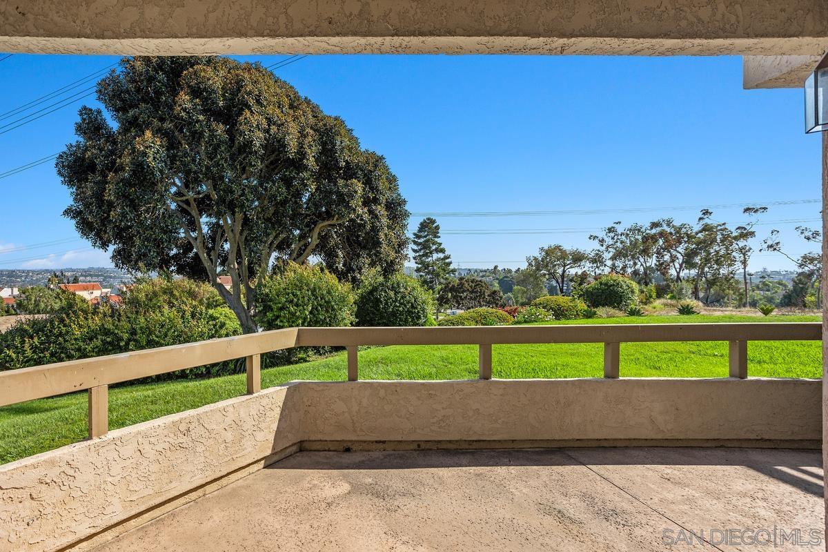 Detail Gallery Image 18 of 41 For 1914  Swallow Ln, Carlsbad,  CA 92009 - 2 Beds | 2 Baths