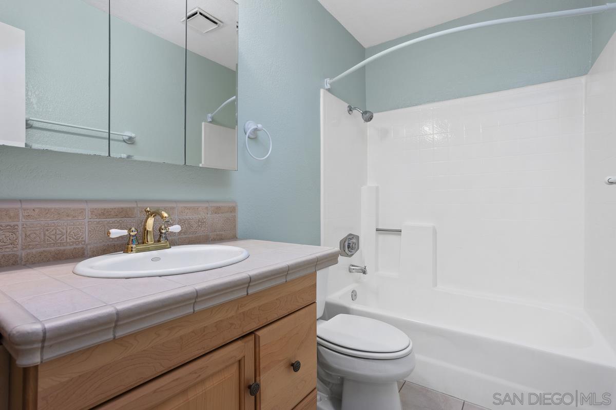 Detail Gallery Image 31 of 41 For 1914  Swallow Ln, Carlsbad,  CA 92009 - 2 Beds | 2 Baths