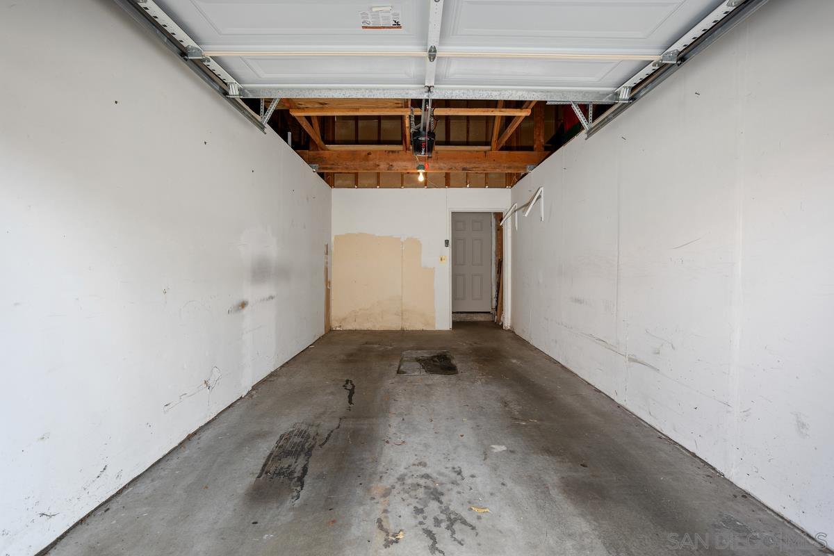 Detail Gallery Image 35 of 41 For 1914  Swallow Ln, Carlsbad,  CA 92009 - 2 Beds | 2 Baths