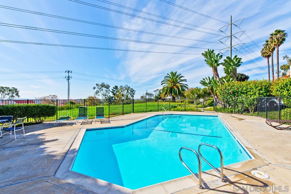 Detail Gallery Image 39 of 41 For 1914  Swallow Ln, Carlsbad,  CA 92009 - 2 Beds | 2 Baths