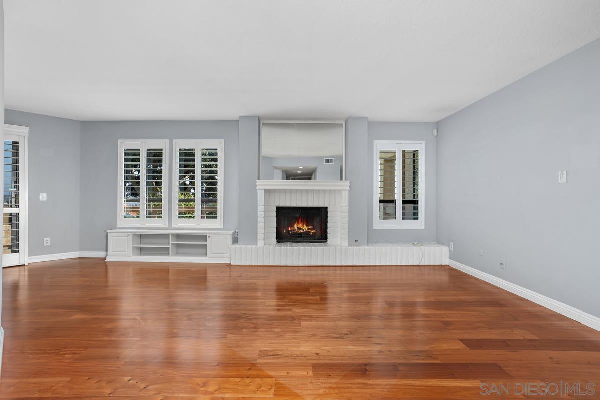 Detail Gallery Image 5 of 41 For 1914  Swallow Ln, Carlsbad,  CA 92009 - 2 Beds | 2 Baths