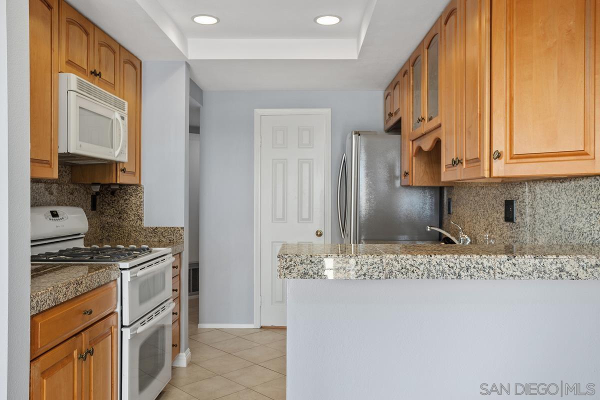 Detail Gallery Image 10 of 41 For 1914  Swallow Ln, Carlsbad,  CA 92009 - 2 Beds | 2 Baths