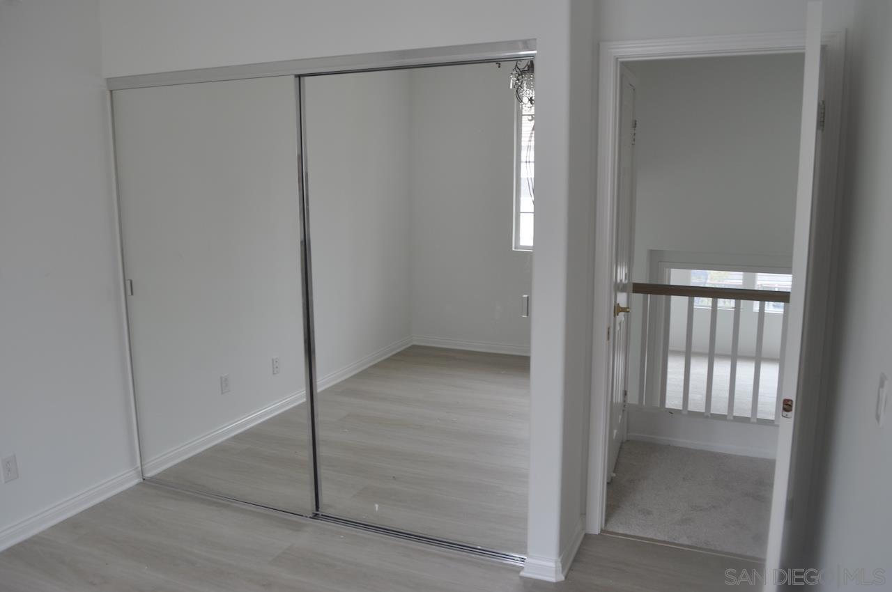 Detail Gallery Image 15 of 26 For 6135  Glenchester Row, La Jolla,  CA 92037 - 4 Beds | 2/1 Baths