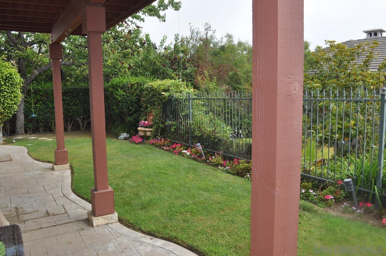 Detail Gallery Image 6 of 26 For 6135  Glenchester Row, La Jolla,  CA 92037 - 4 Beds | 2/1 Baths