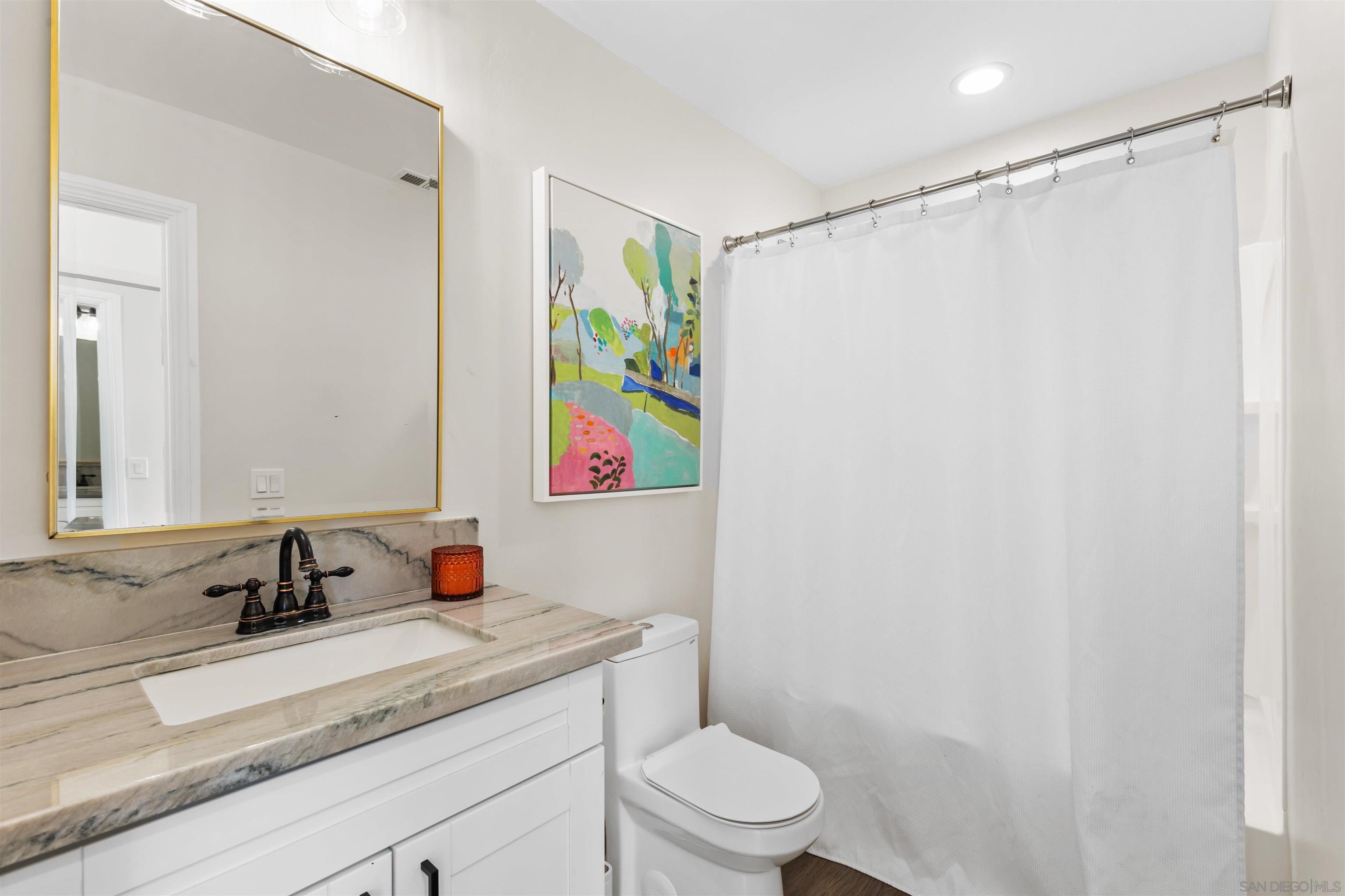 Detail Gallery Image 18 of 41 For 1280   Santa Fe Dr, Encinitas,  CA 92024 - 4 Beds | 4/1 Baths