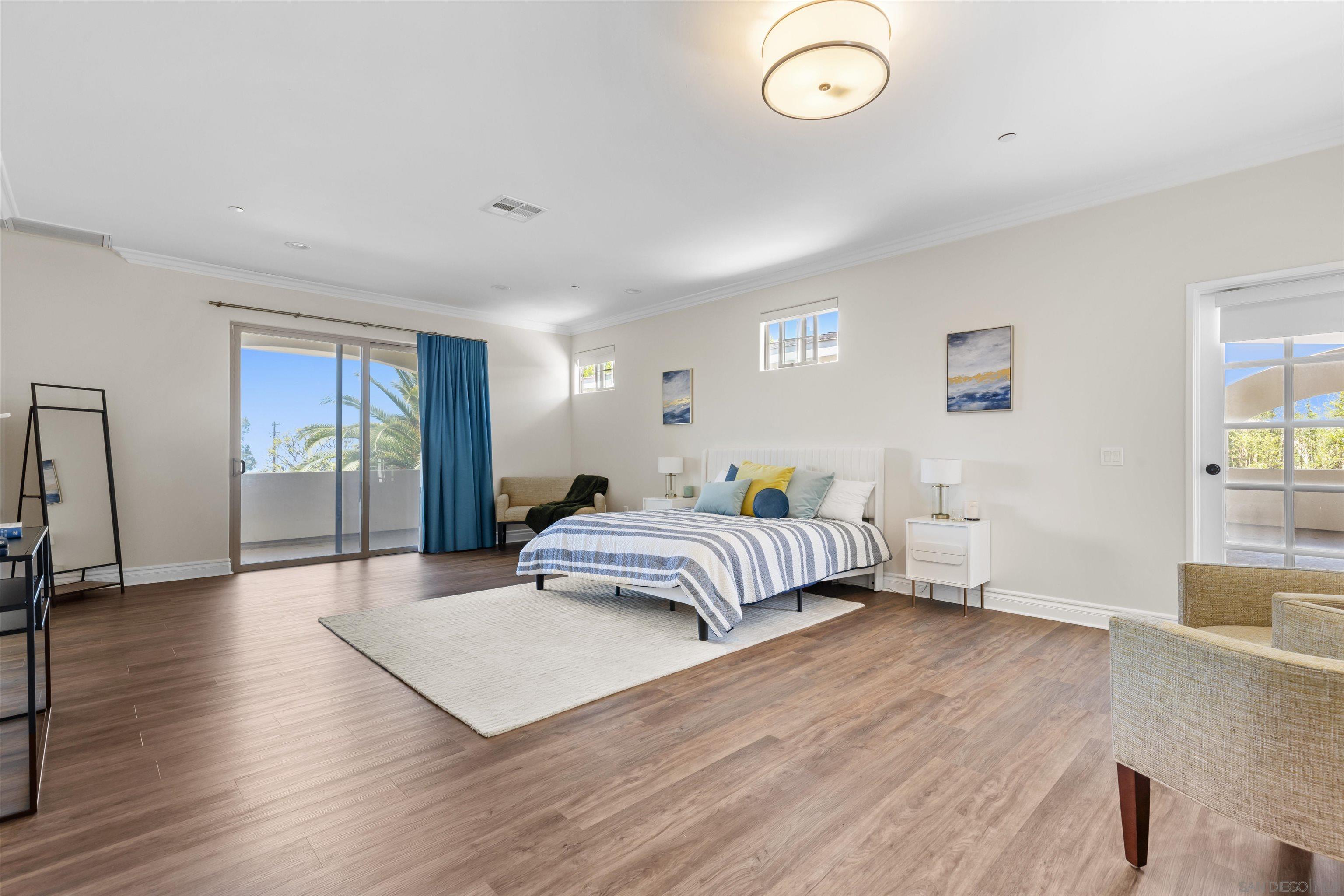 Detail Gallery Image 5 of 41 For 1280   Santa Fe Dr, Encinitas,  CA 92024 - 4 Beds | 4/1 Baths