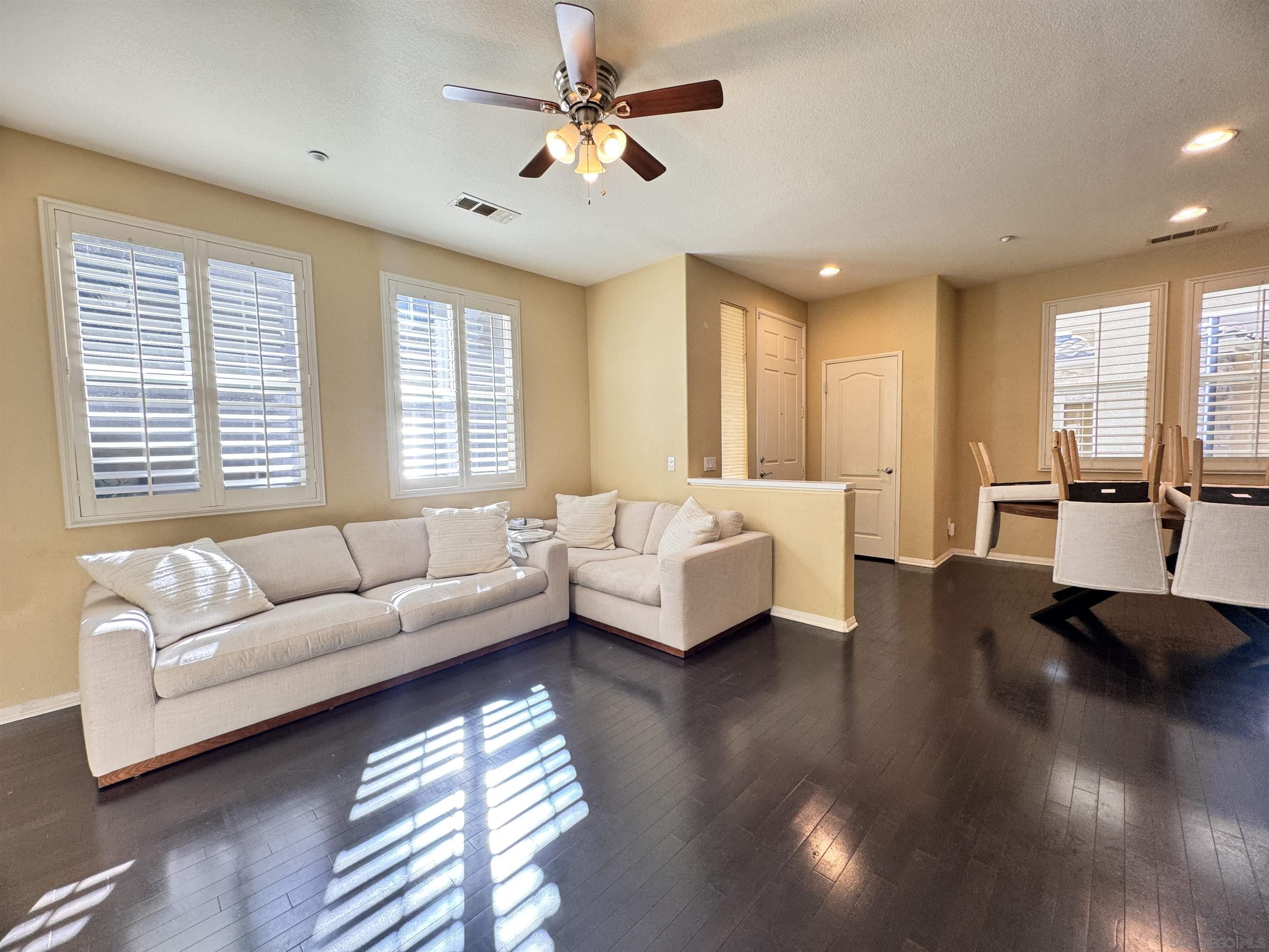 Detail Gallery Image 1 of 27 For 10430  Shelborne St  37, San Diego,  CA 92127 - 4 Beds | 2/1 Baths