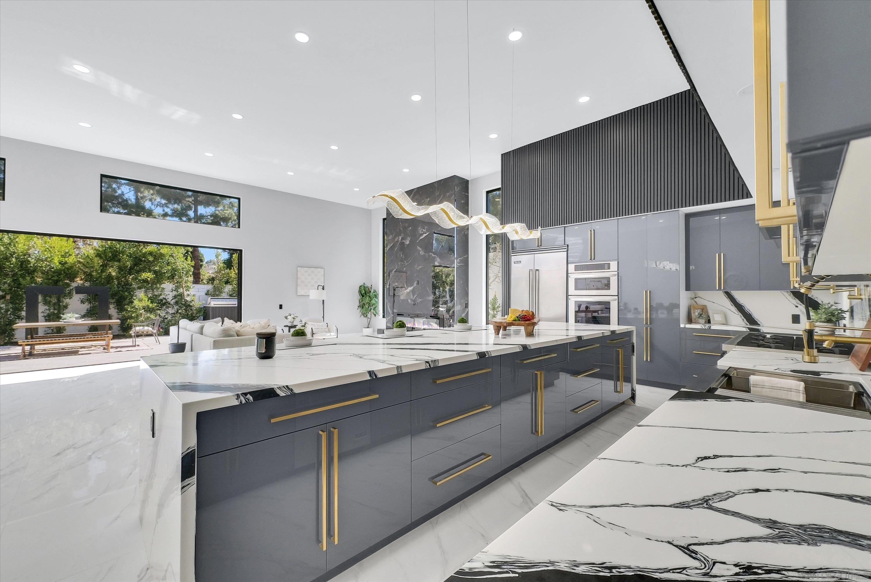 Detail Gallery Image 24 of 37 For 18802  Saginaw Drive, Irvine,  CA 92603 - 4 Beds | 4/1 Baths