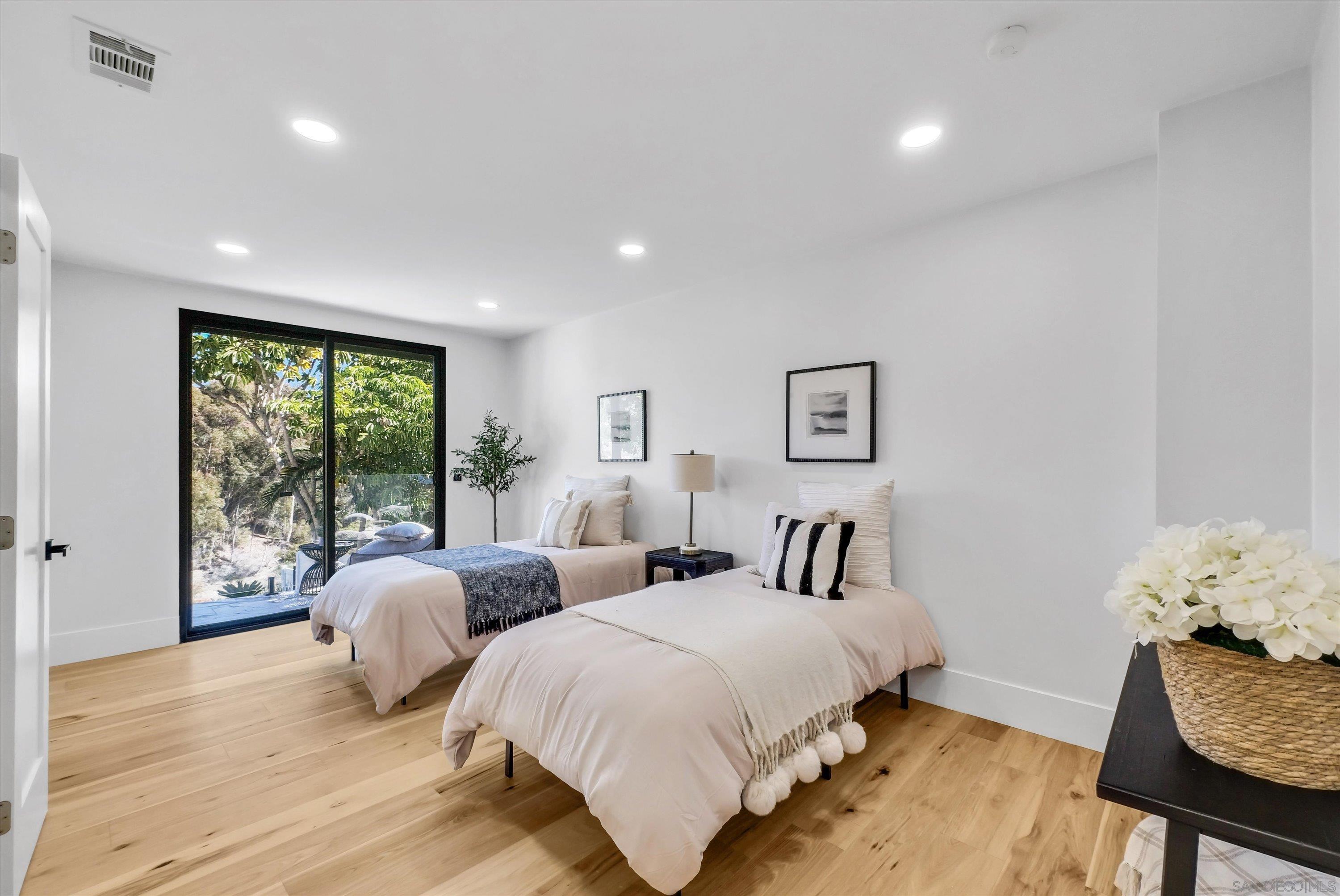 Detail Gallery Image 13 of 37 For 2241  Avenida Salvador, San Clemente,  CA 92672 - 5 Beds | 4/1 Baths