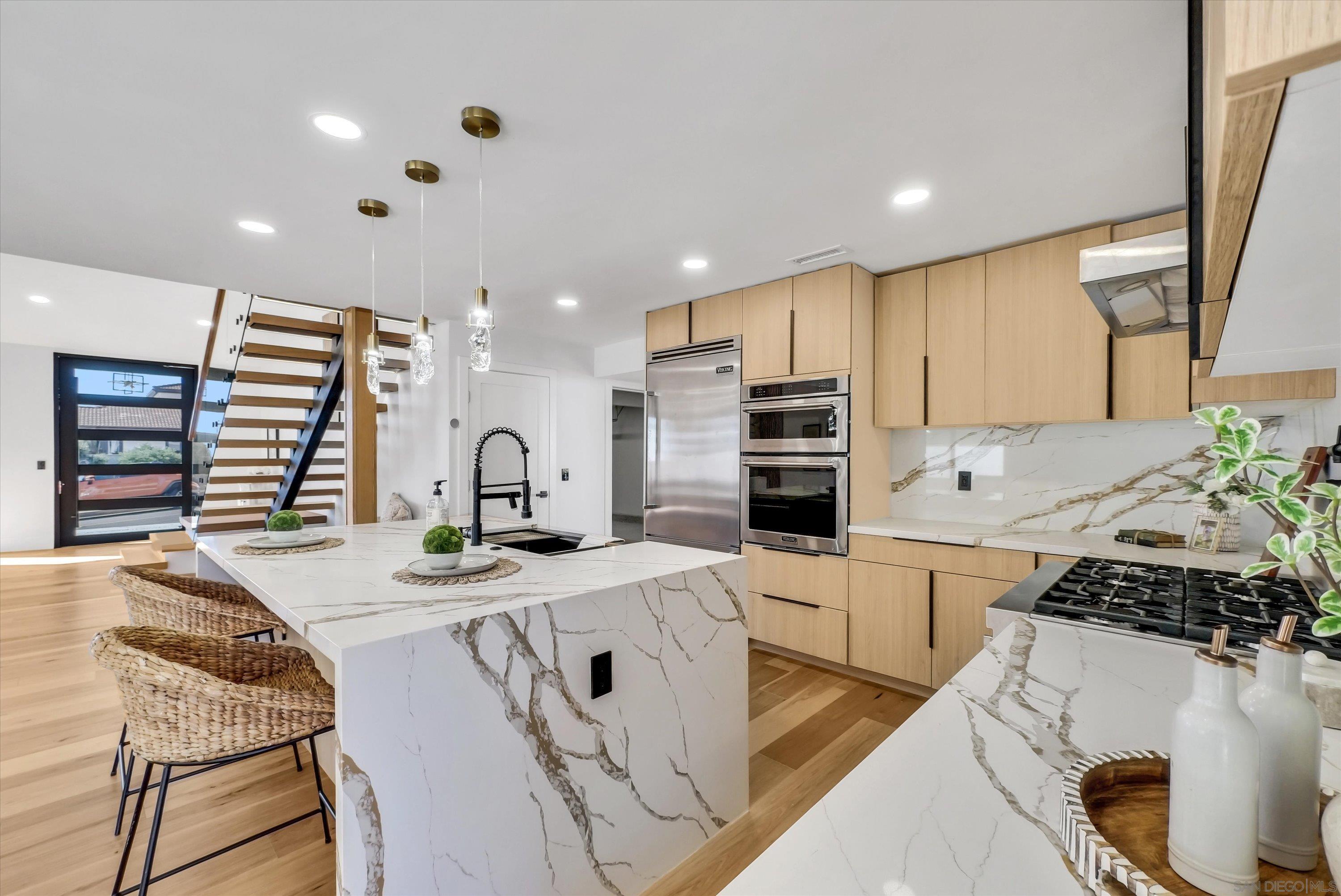 Detail Gallery Image 9 of 37 For 2241  Avenida Salvador, San Clemente,  CA 92672 - 5 Beds | 4/1 Baths