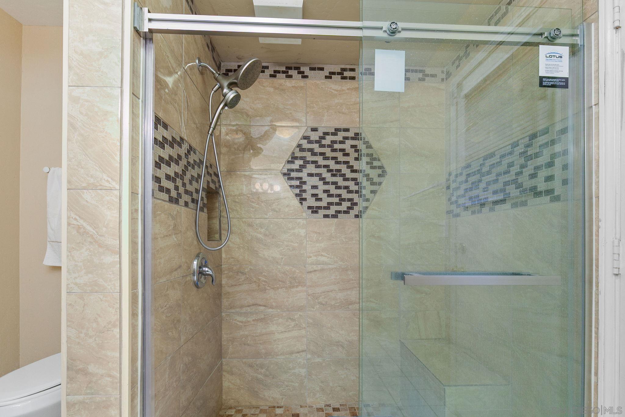 Detail Gallery Image 15 of 70 For 31848  Oak Glen Rd, Valley Center,  CA 92082 - 5 Beds | 3 Baths