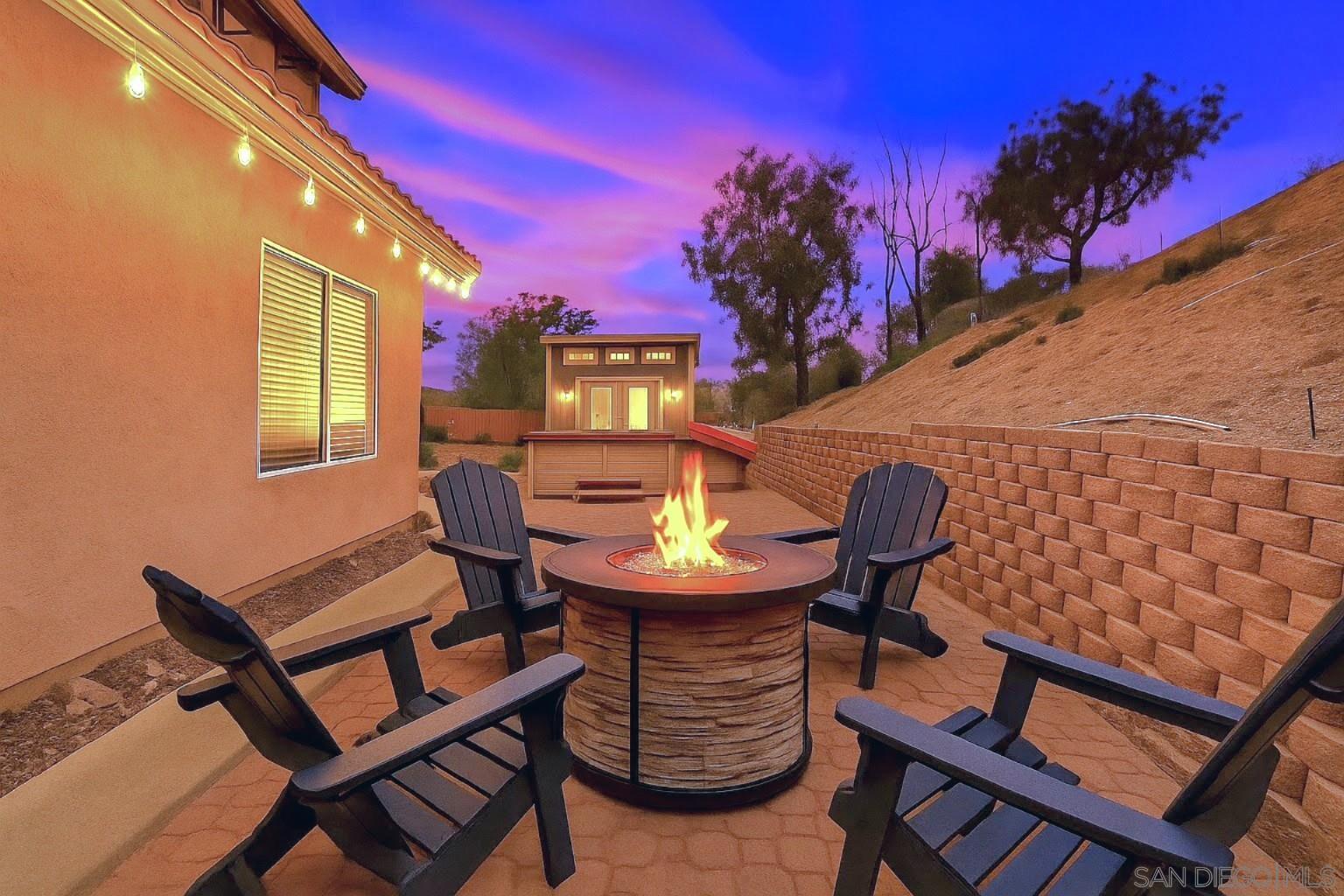 Detail Gallery Image 2 of 48 For 9410  Brian Way, El Cajon,  CA 92021 - 5 Beds | 3 Baths