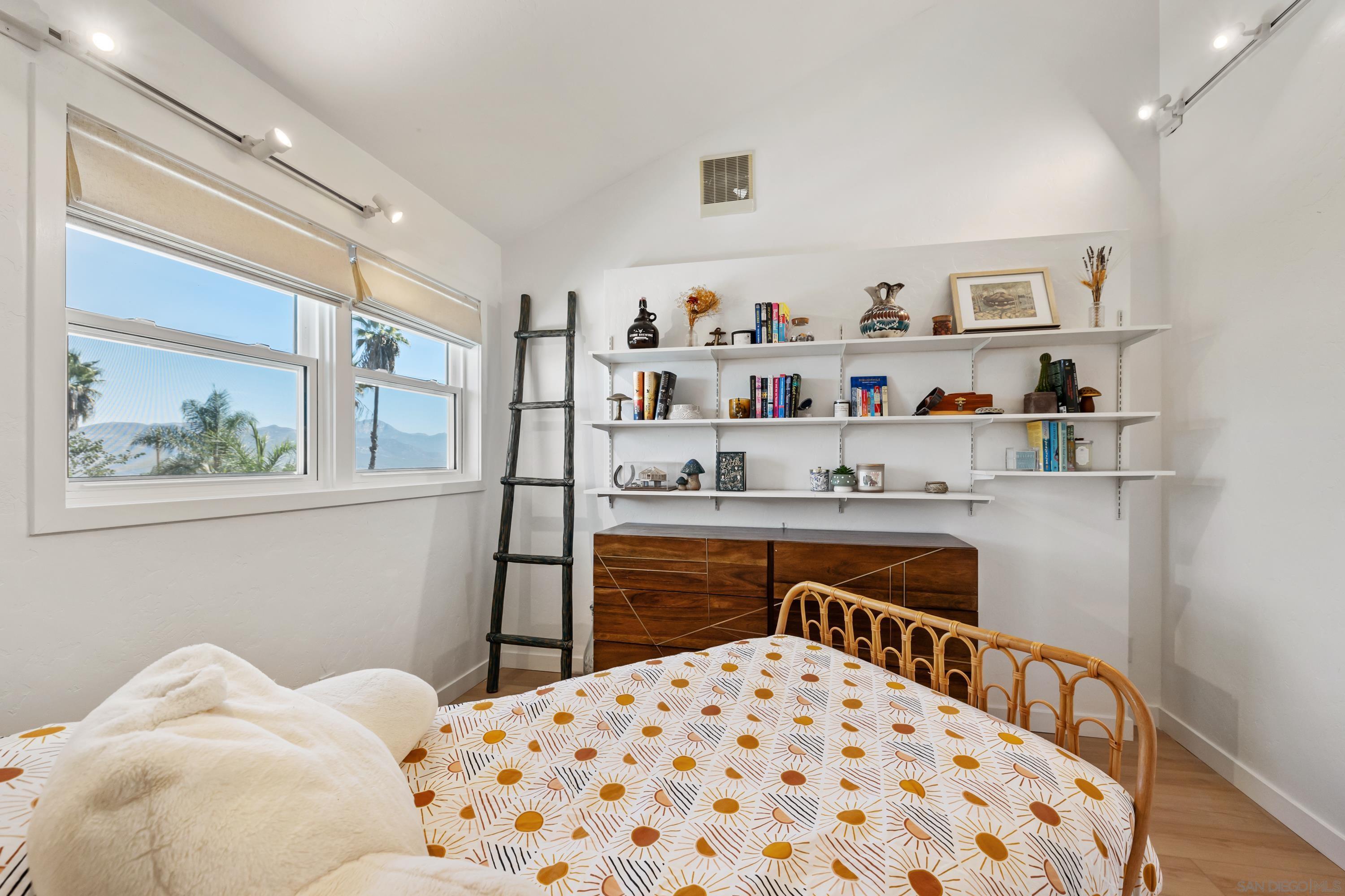 Detail Gallery Image 29 of 75 For 13605  Bear Mountain Way, Jamul,  CA 91935 - 3 Beds | 2/1 Baths