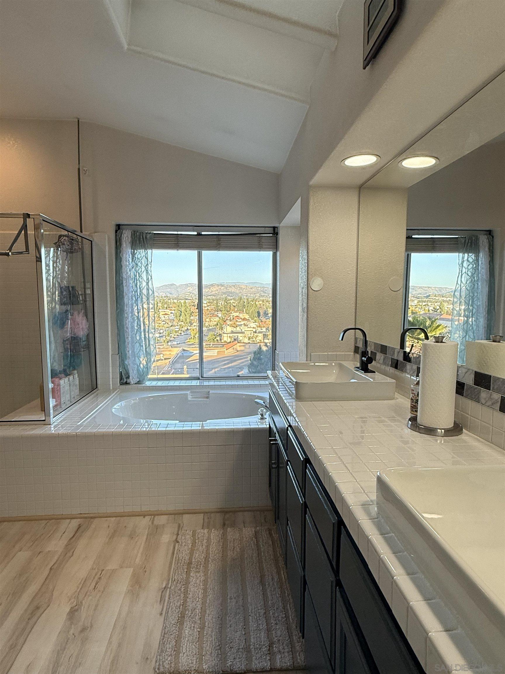 Detail Gallery Image 22 of 33 For 1676 W 11th Ave, Escondido,  CA 92029 - 5 Beds | 3 Baths