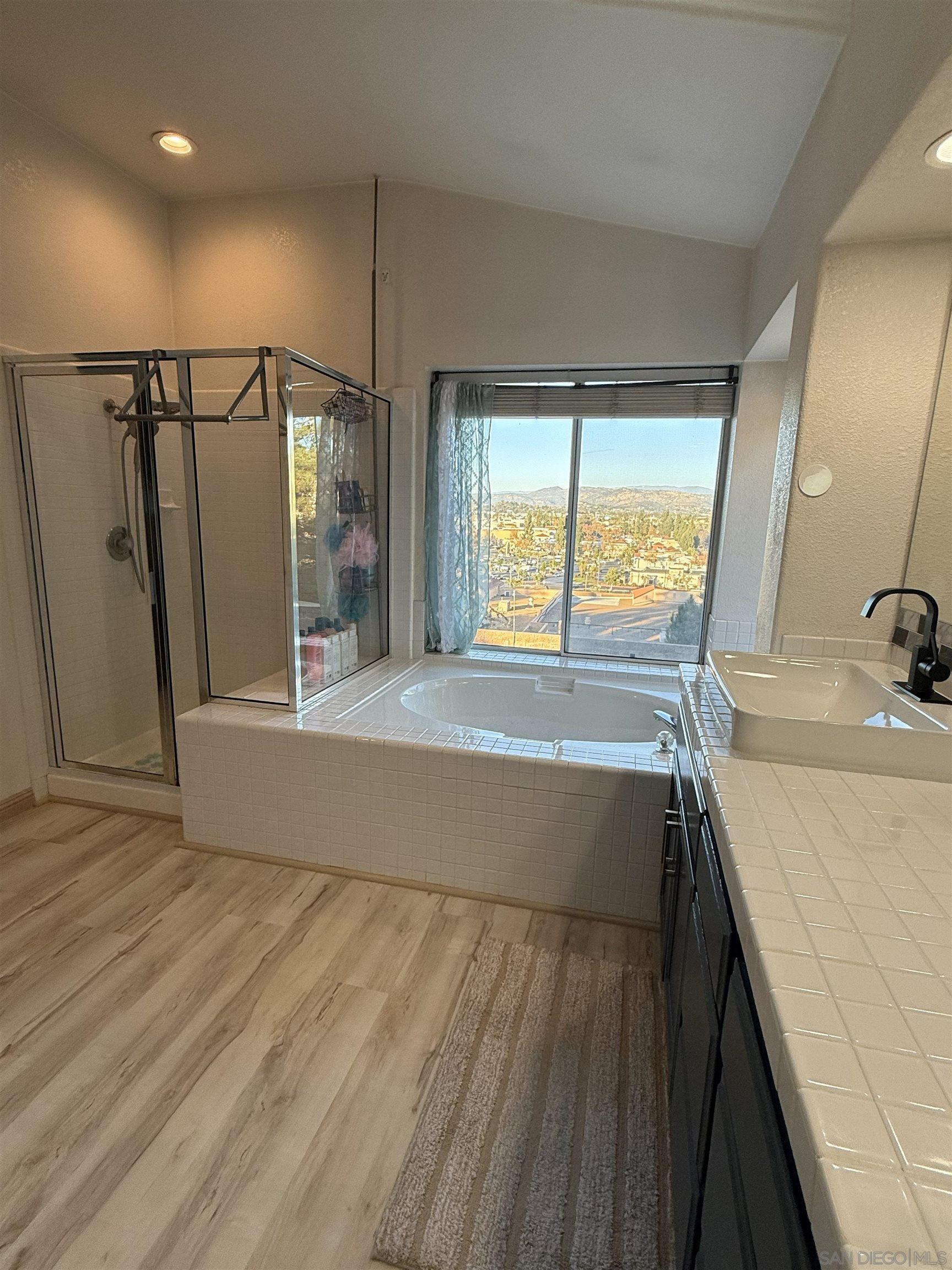 Detail Gallery Image 23 of 33 For 1676 W 11th Ave, Escondido,  CA 92029 - 5 Beds | 3 Baths